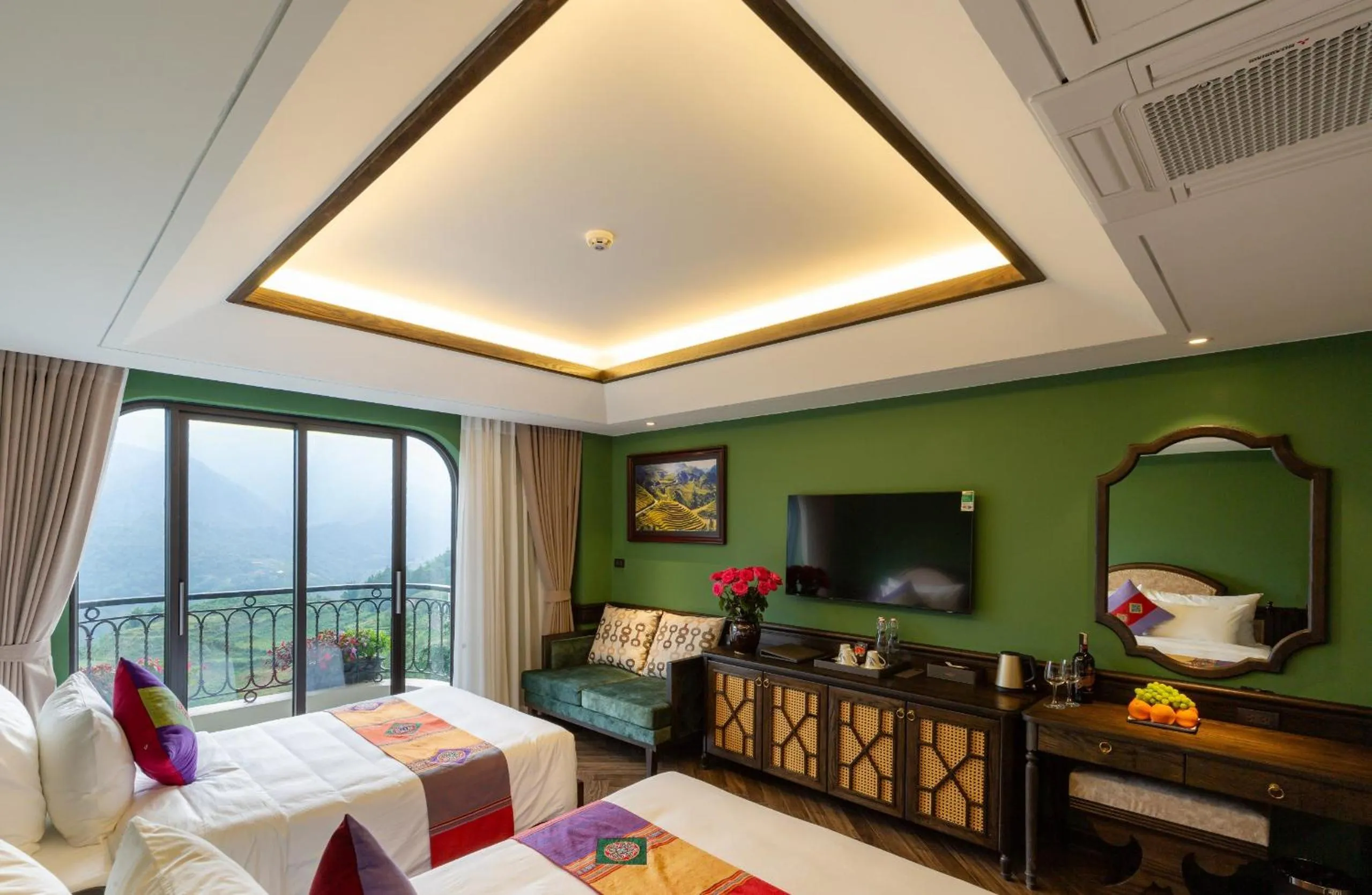 Bed in Fansipan View Hotel