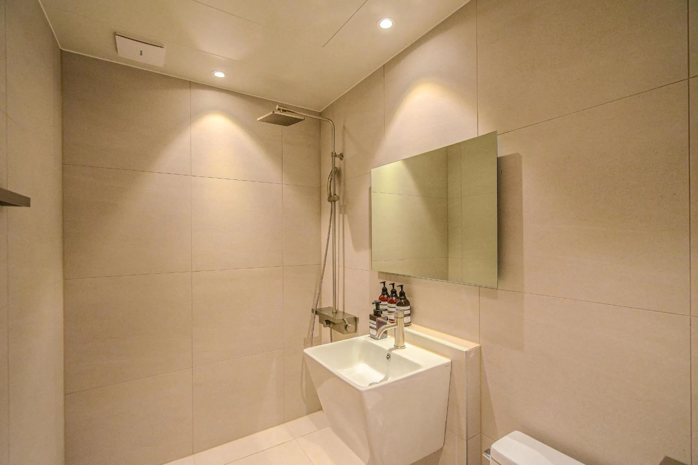 Bathroom in Maison de Onu Gwangju Cheomdan