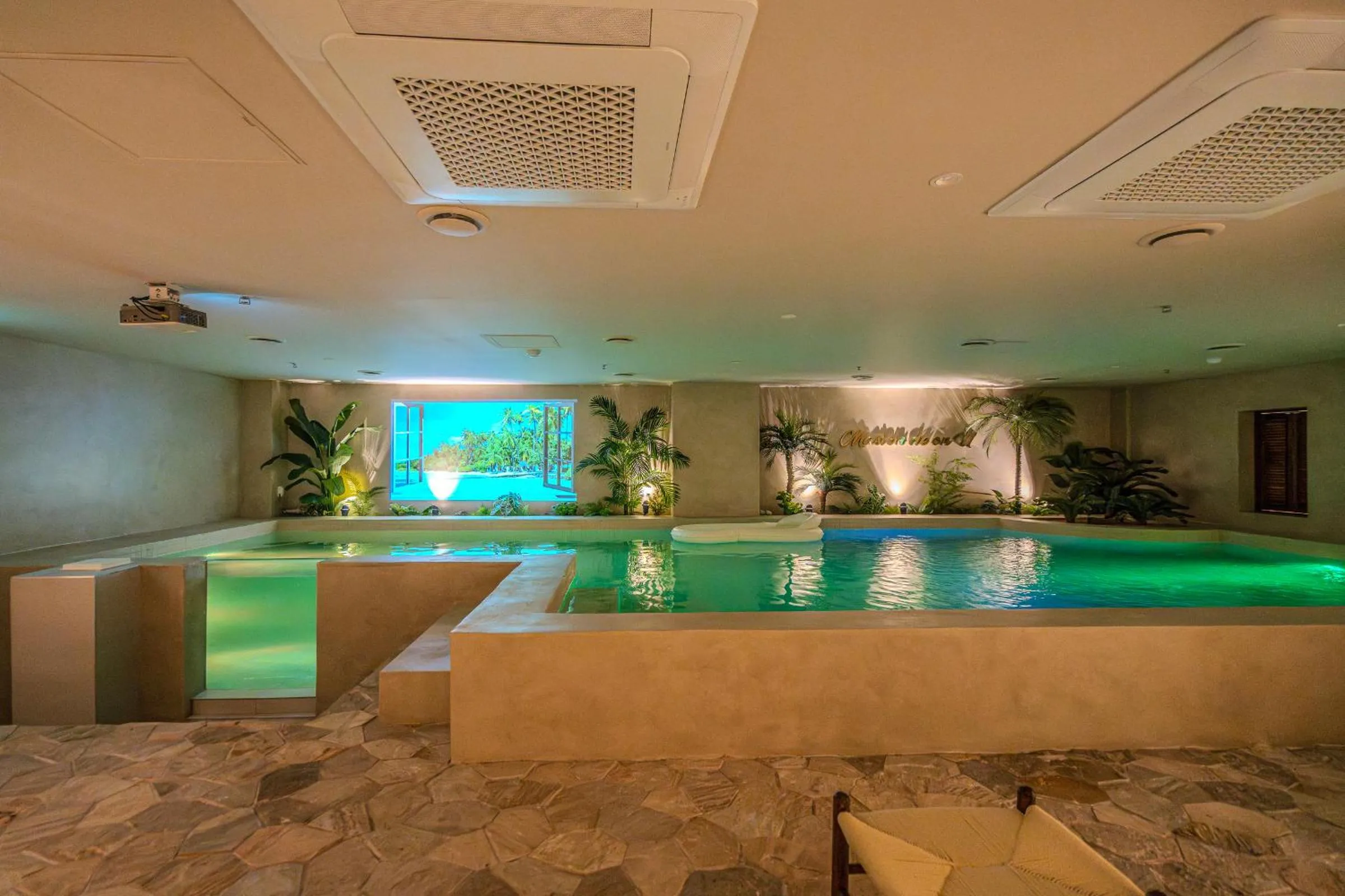 Swimming pool in Maison de Onu Gwangju Cheomdan