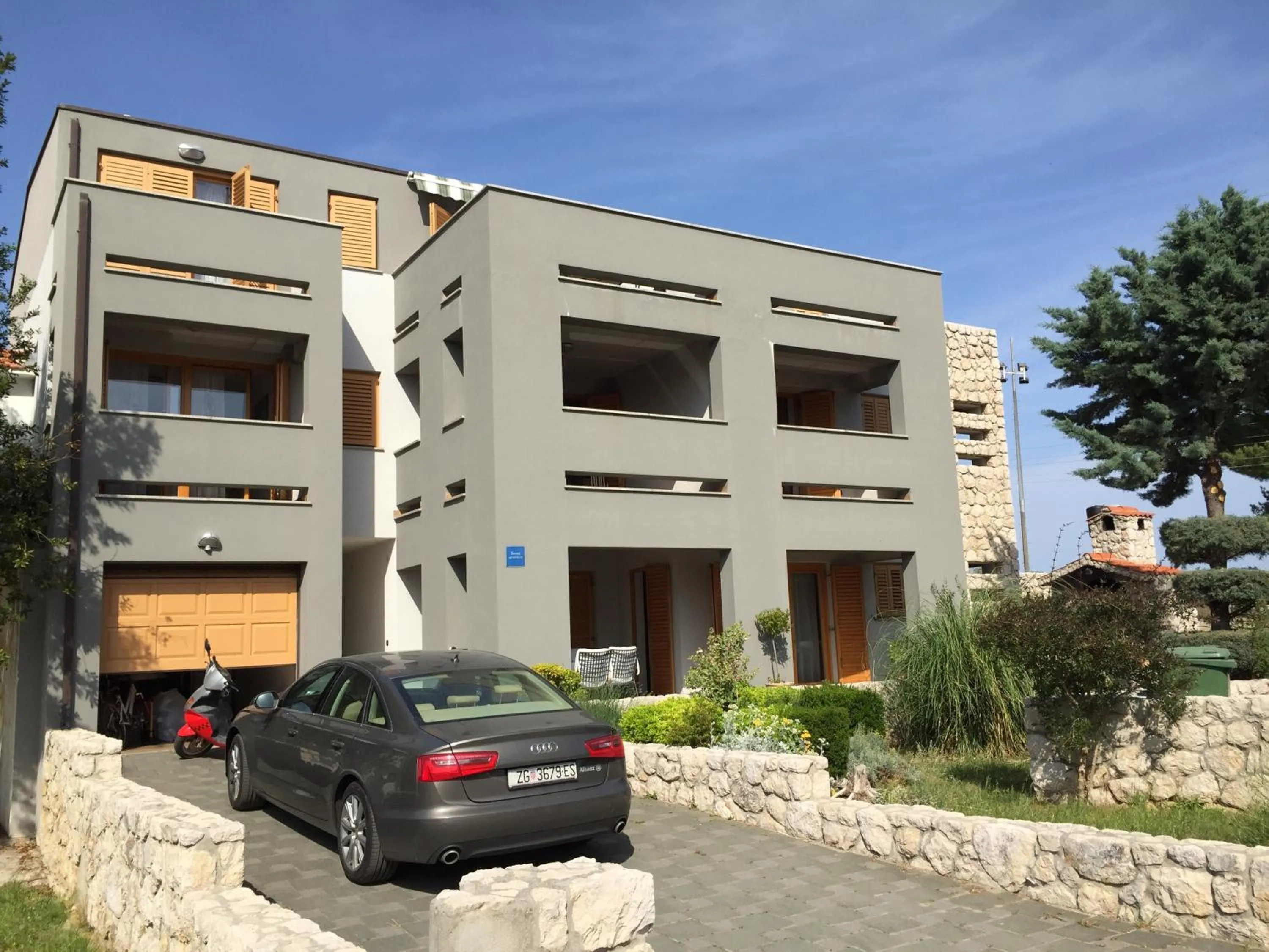 Property building in Apartments Smiljanic