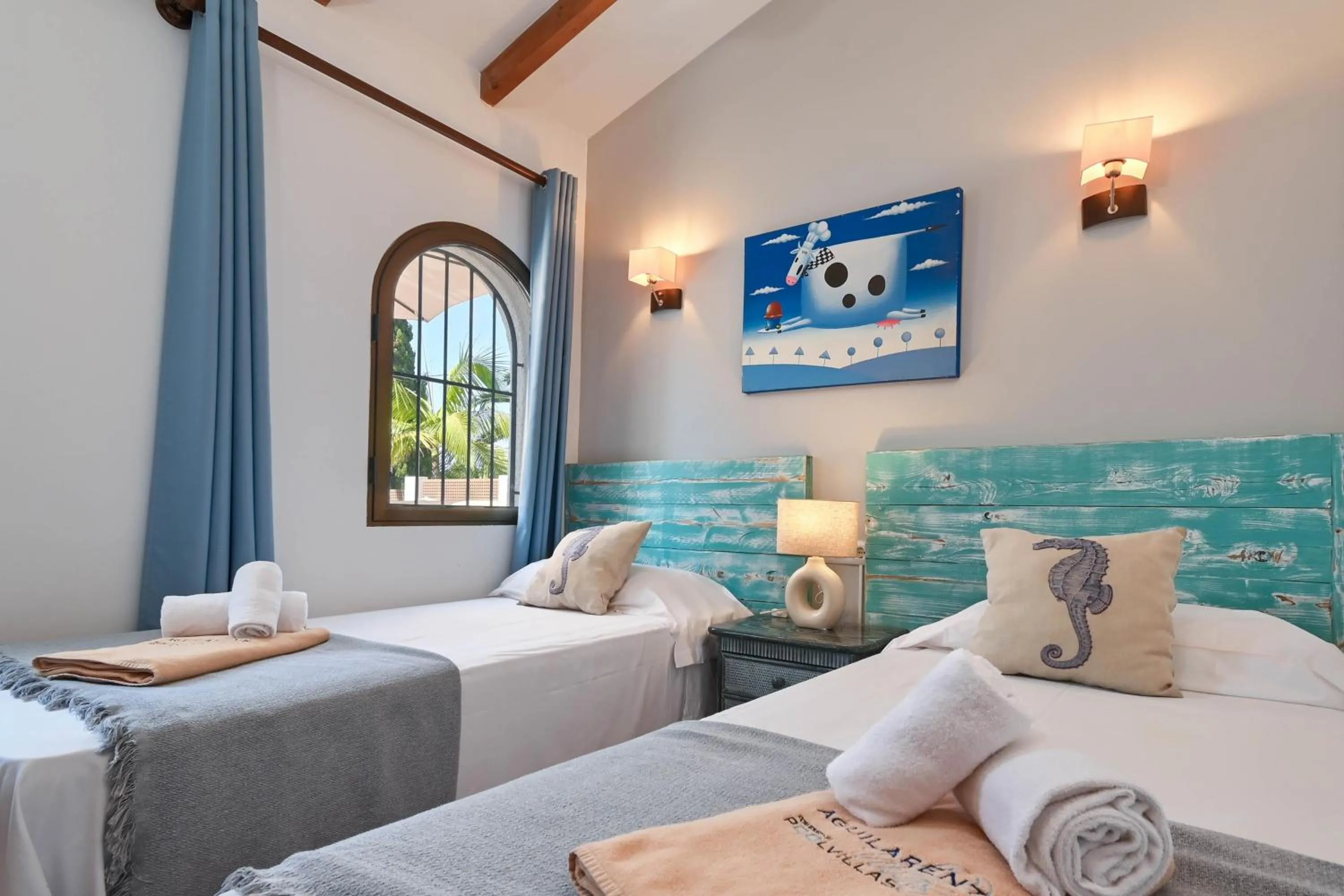 Casa Virginia by Aguilarent
