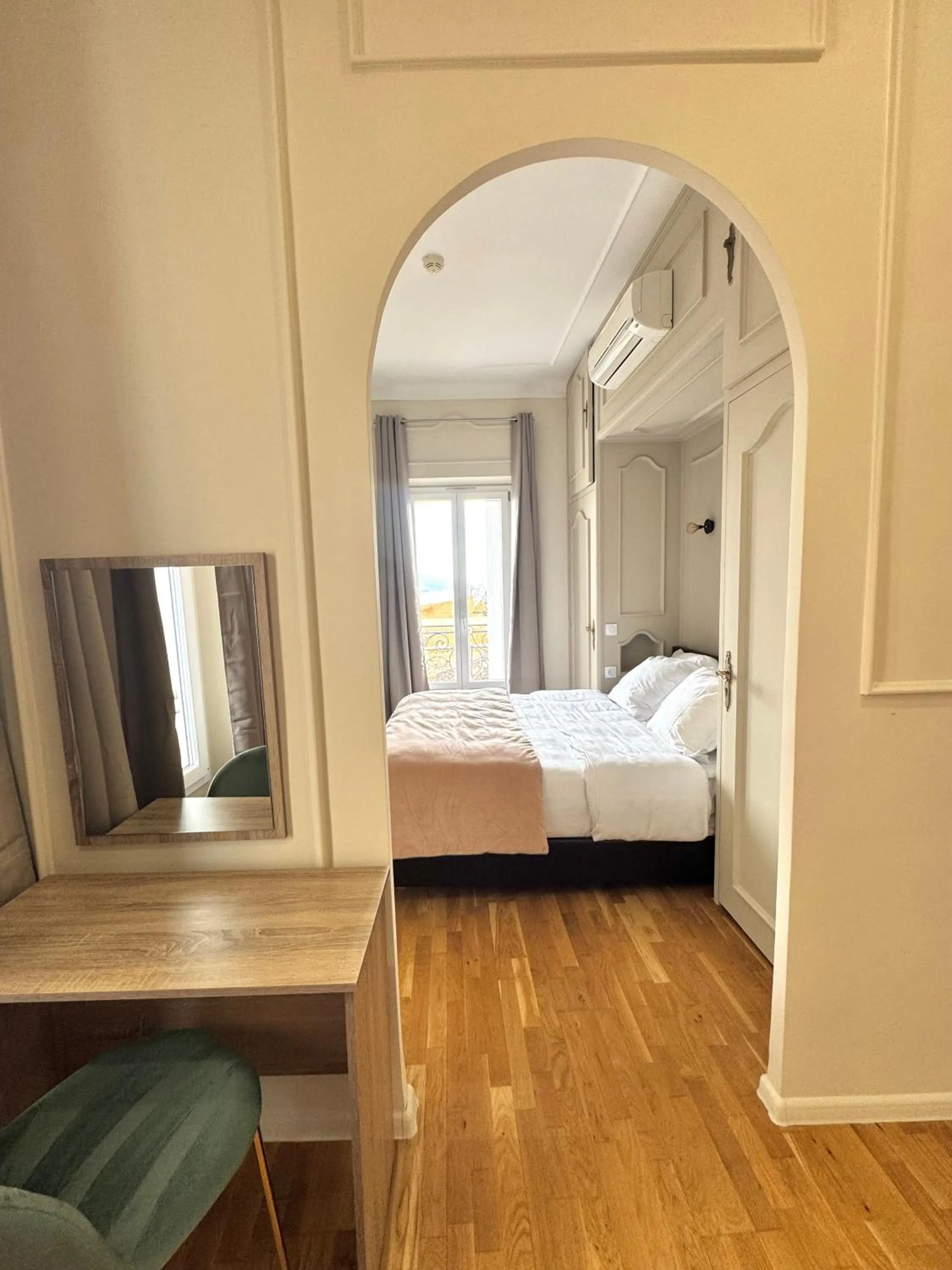 Bed in Hotel La Citadelle