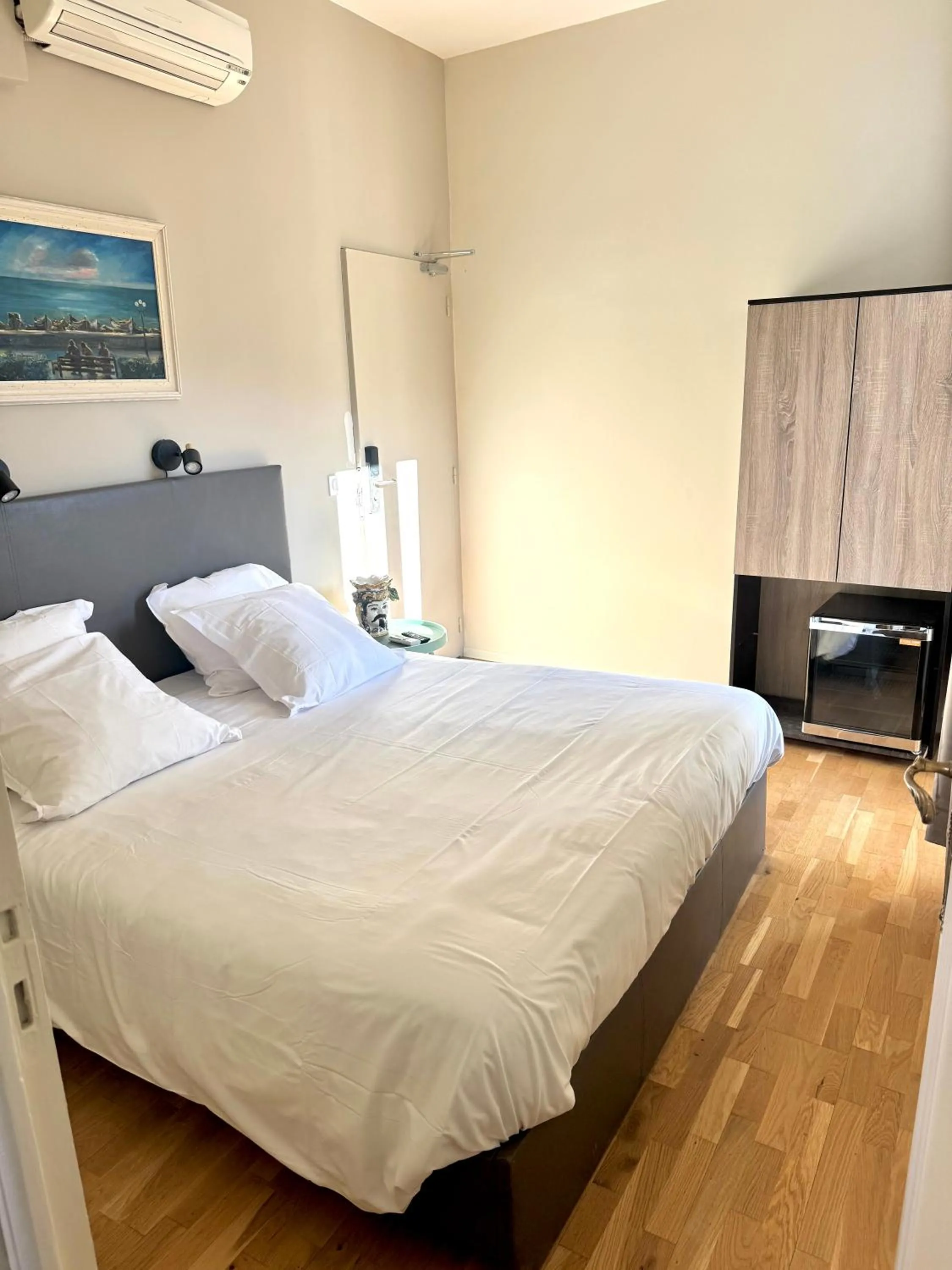 Bed in Hotel La Citadelle