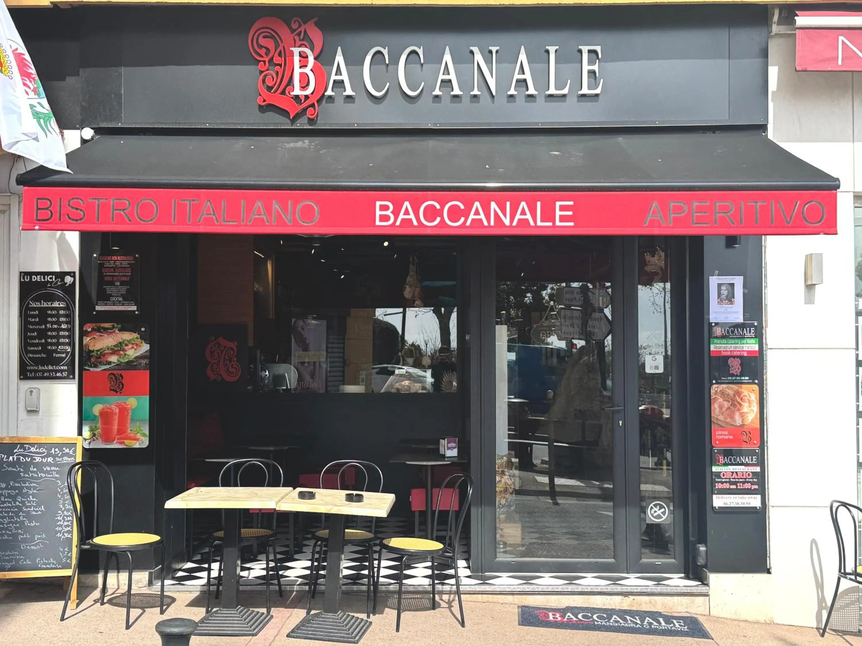 Restaurant/places to eat in Hotel La Citadelle