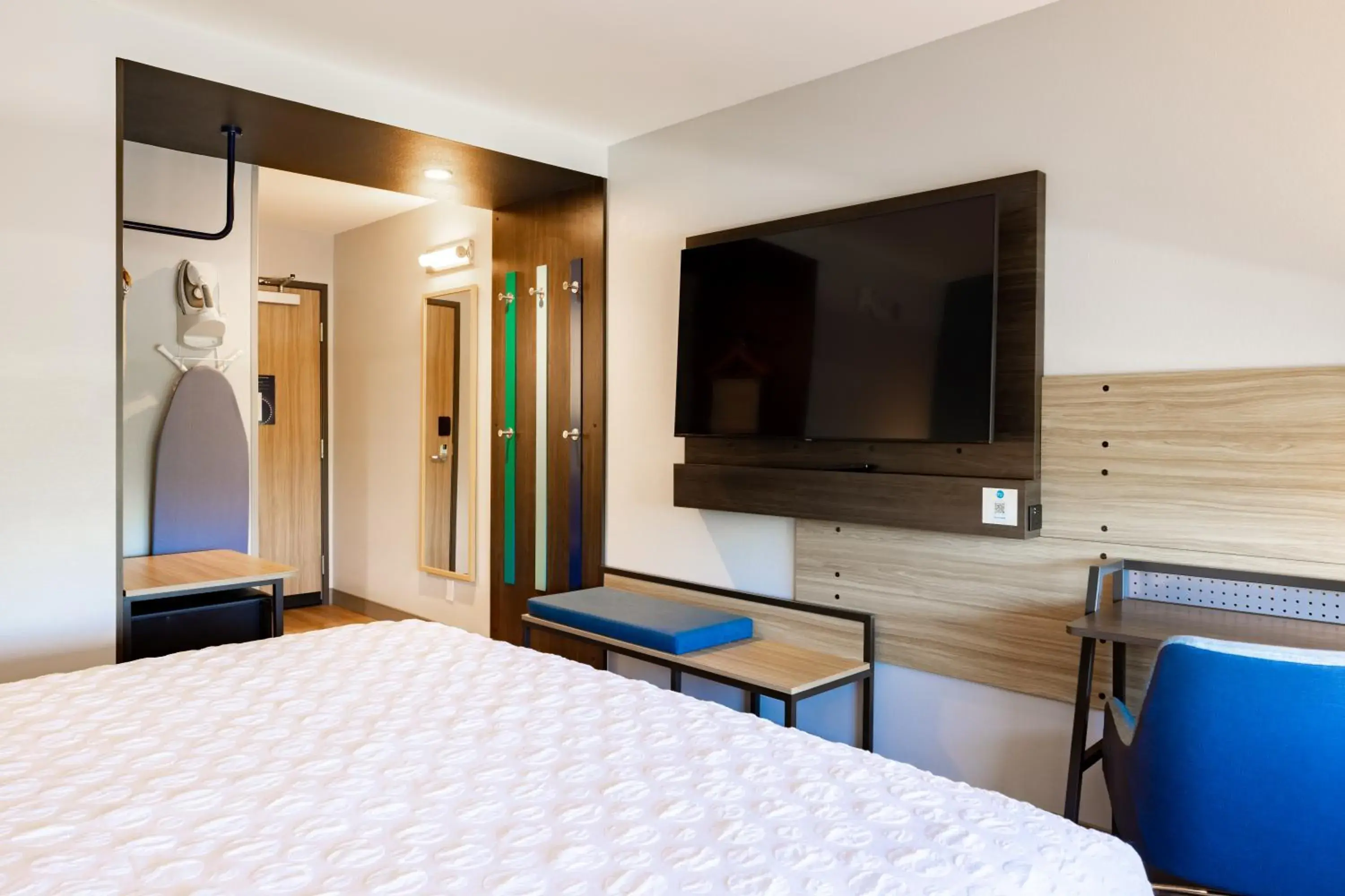 Bedroom, Bed in Tru By Hilton Kalamazoo Bedroom, Bed in Tru By Hilton Kalamazoo