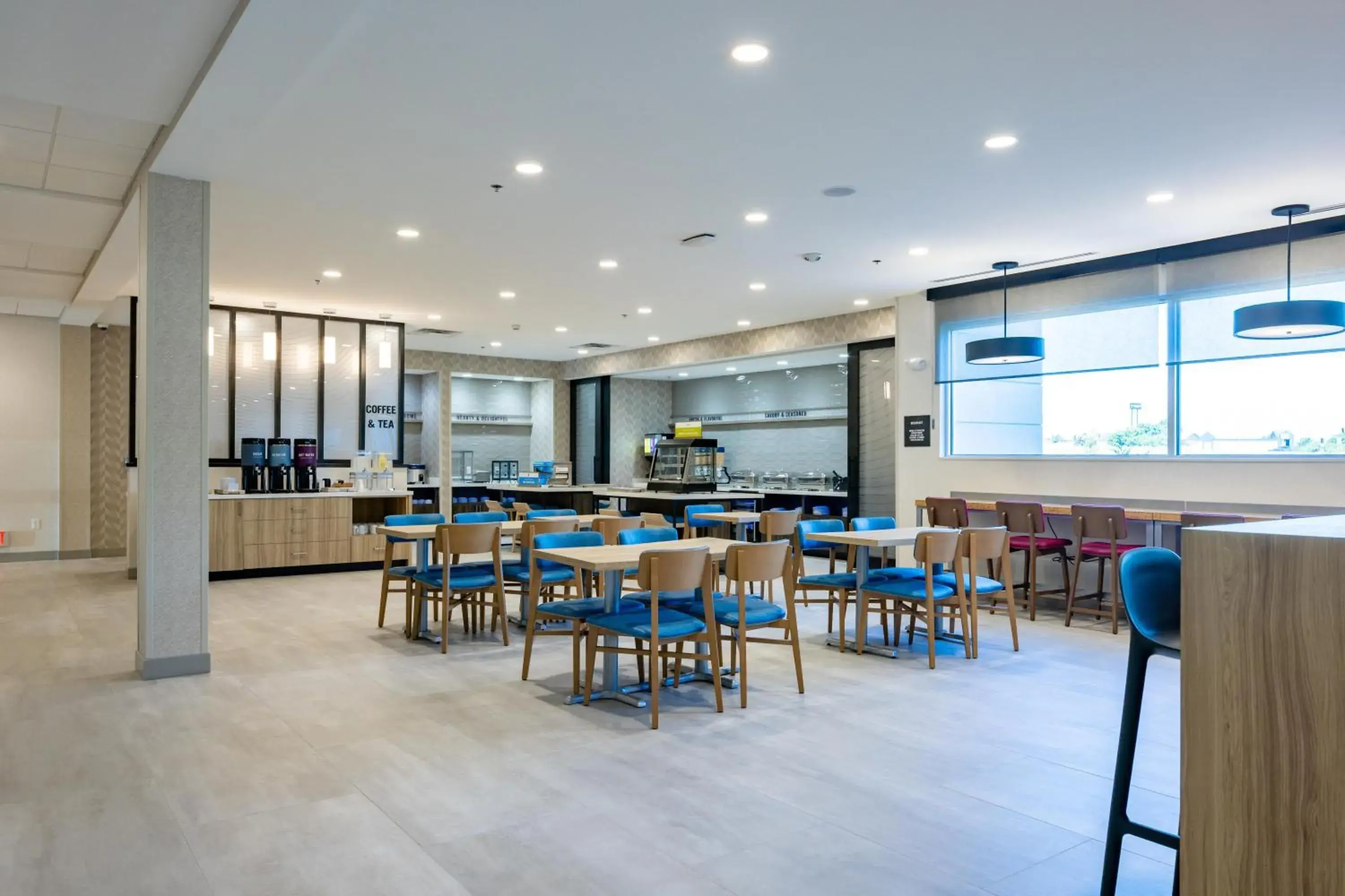 Breakfast in Home2 Suites By Hilton Kalamazoo Southeast Breakfast in Home2 Suites By Hilton Kalamazoo Southeast