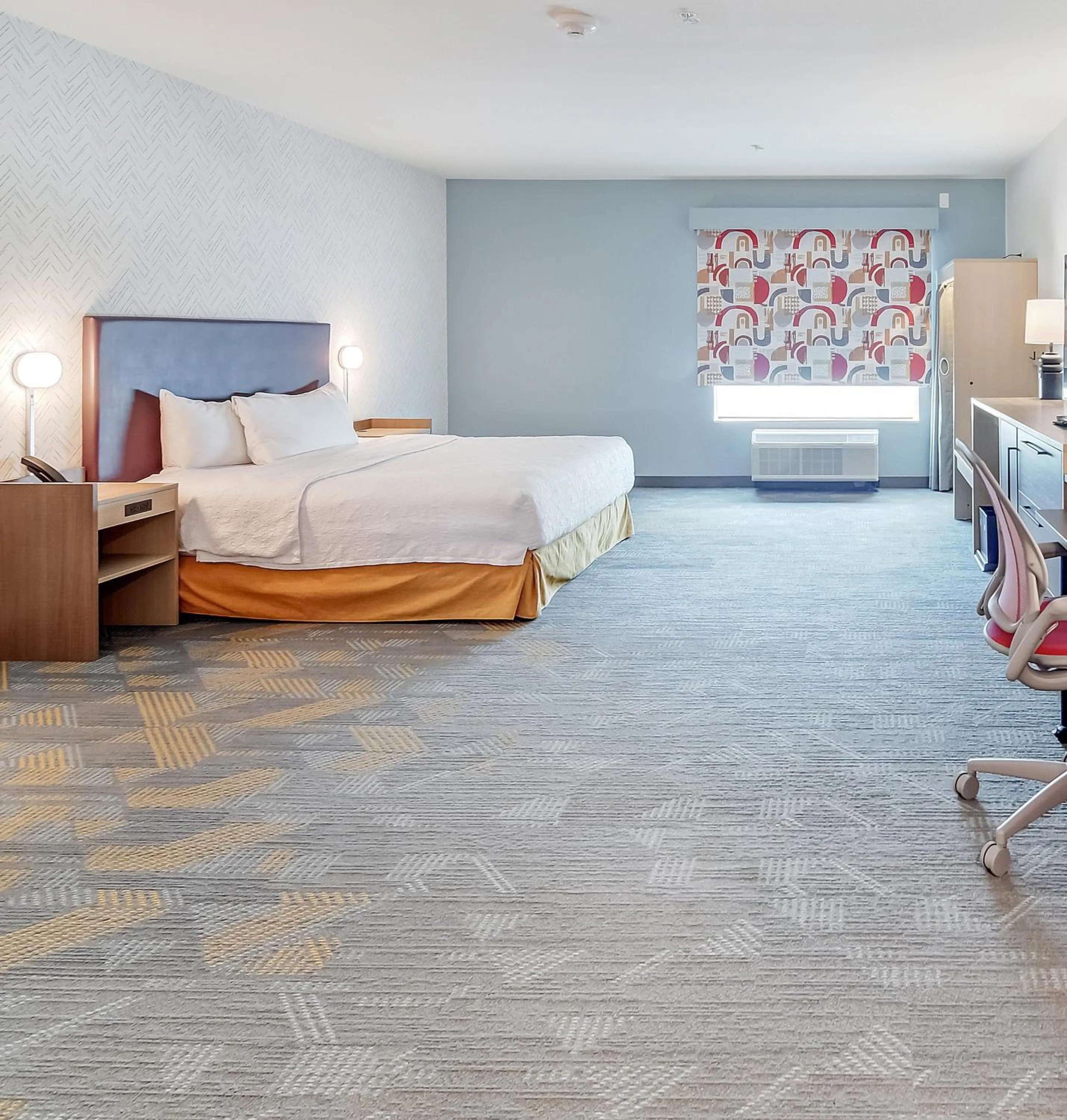 Bed in Home2 Suites By Hilton Crestview I-10