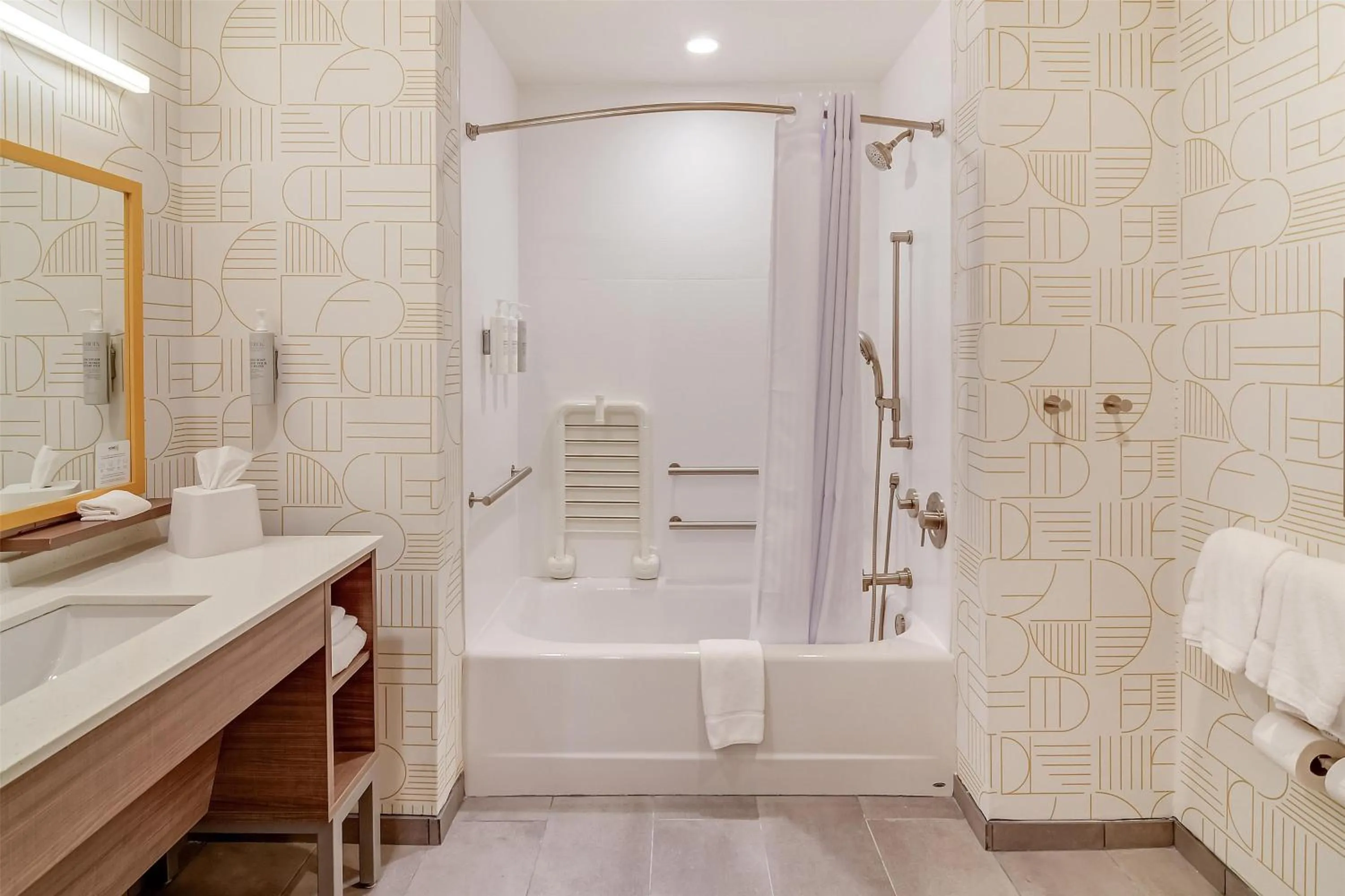 Bathroom in Home2 Suites By Hilton Crestview I-10