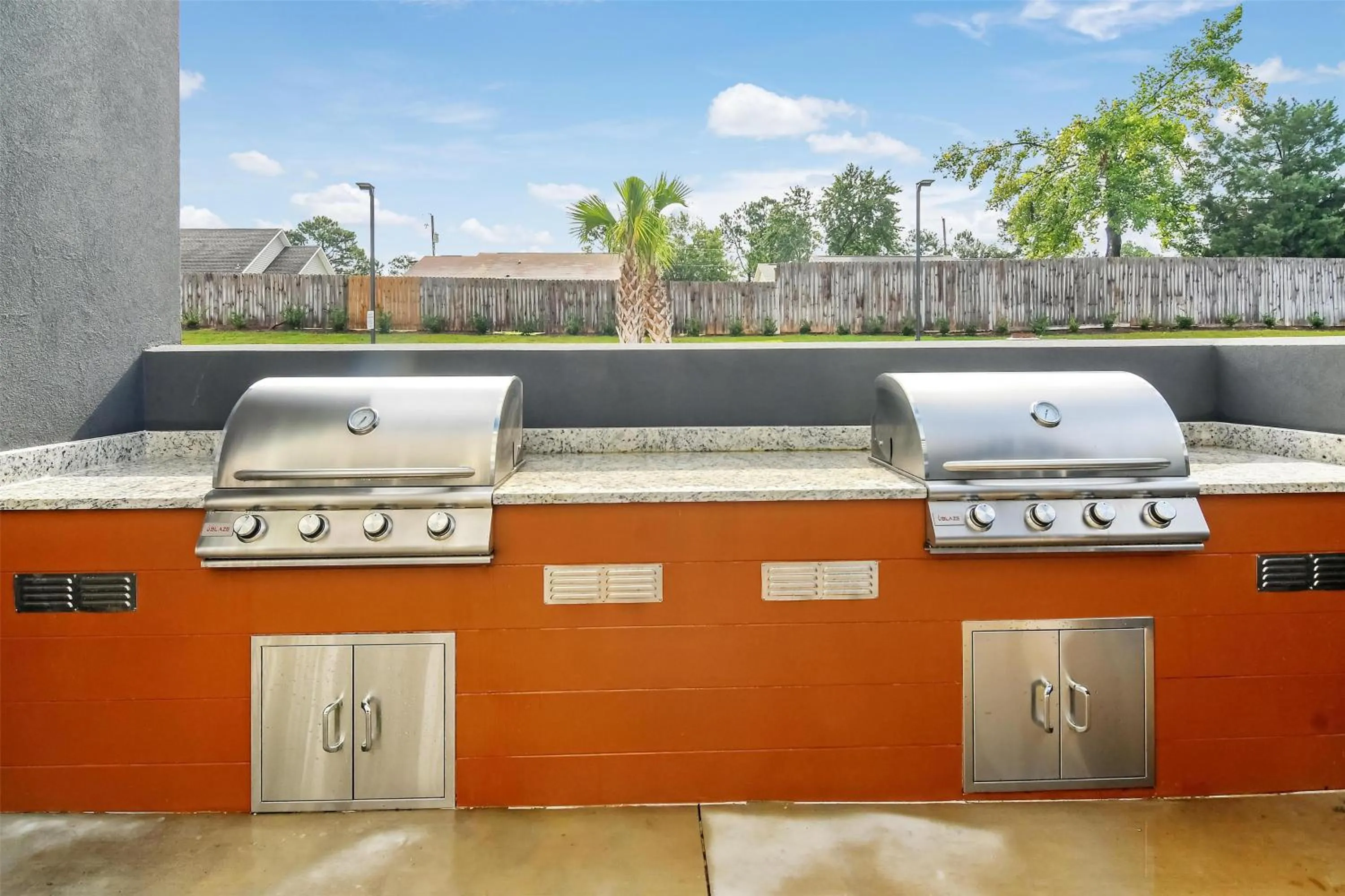 Patio in Home2 Suites By Hilton Crestview I-10