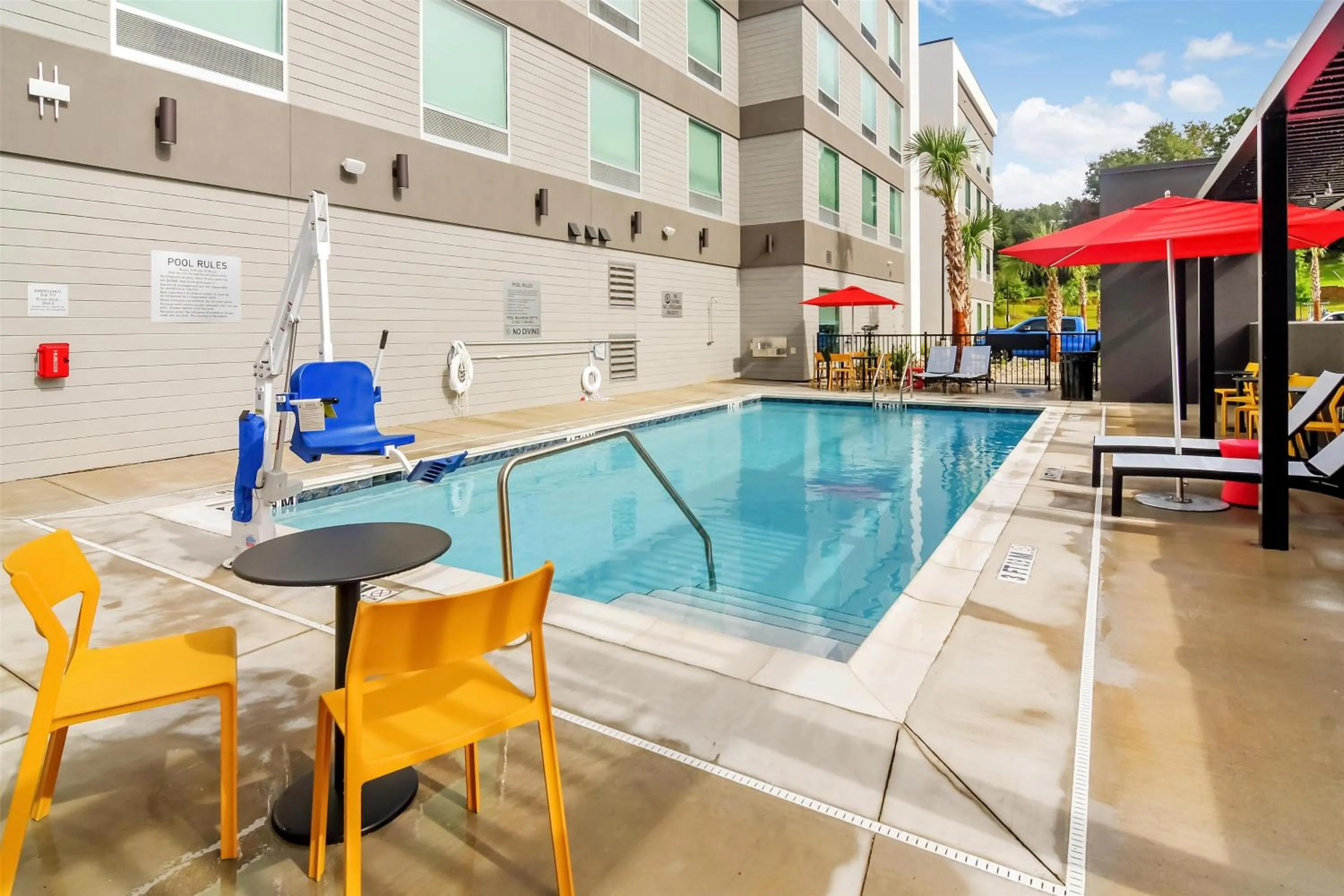 Pool view in Home2 Suites By Hilton Crestview I-10