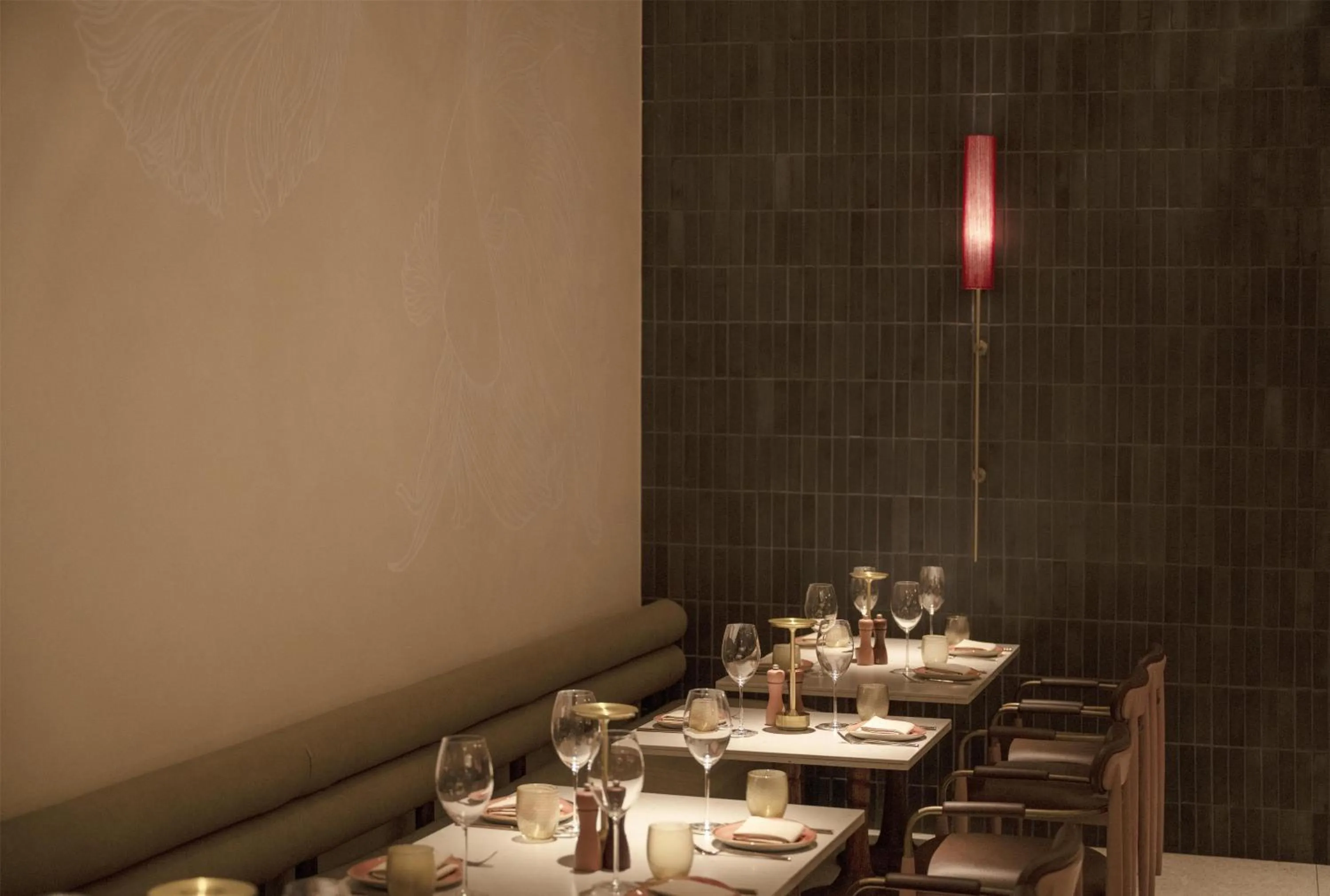 Restaurant/places to eat in Kromo Bangkok, Curio Collection By Hilton