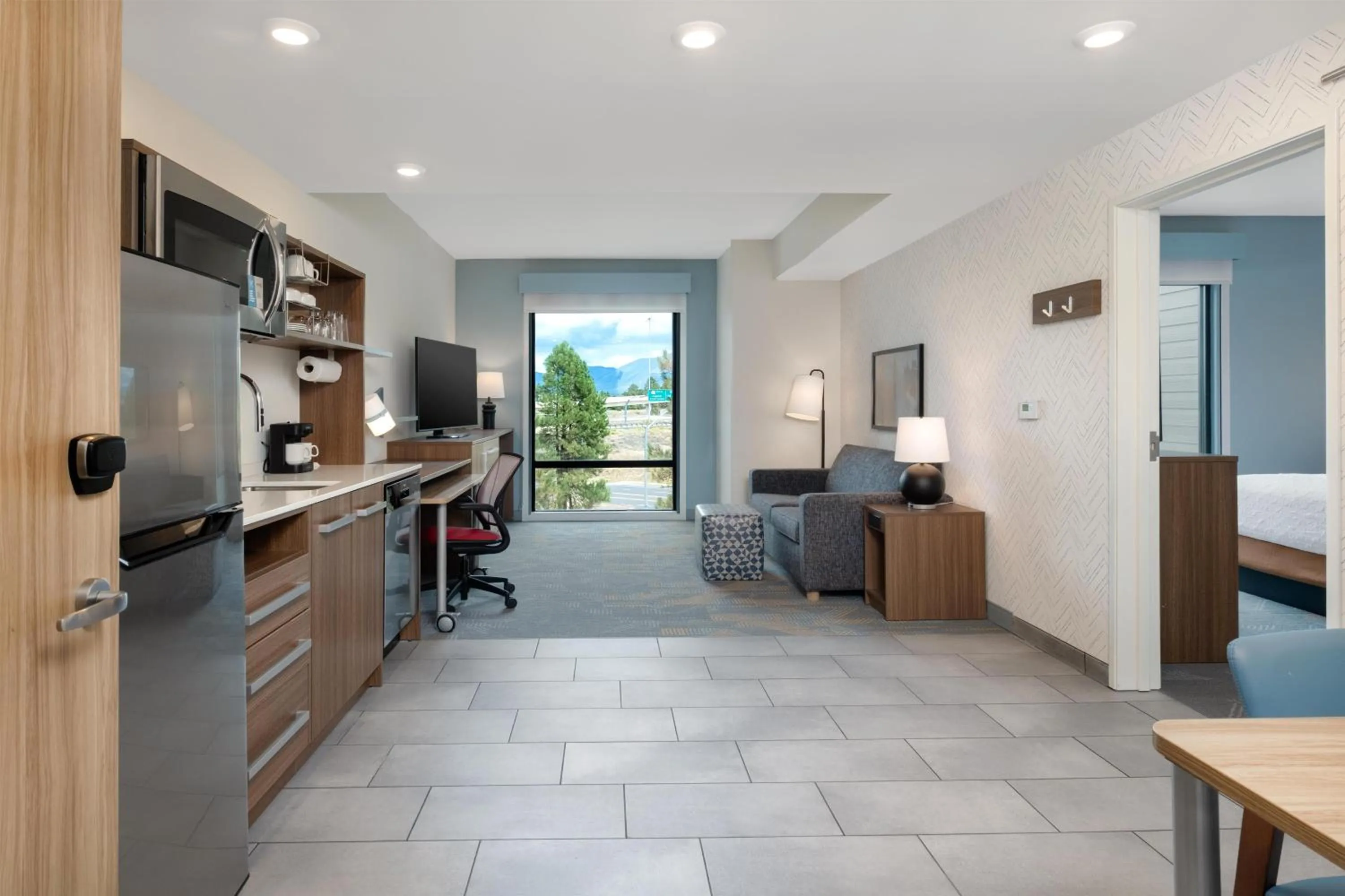 Living room in Home2 Suites By Hilton Flagstaff