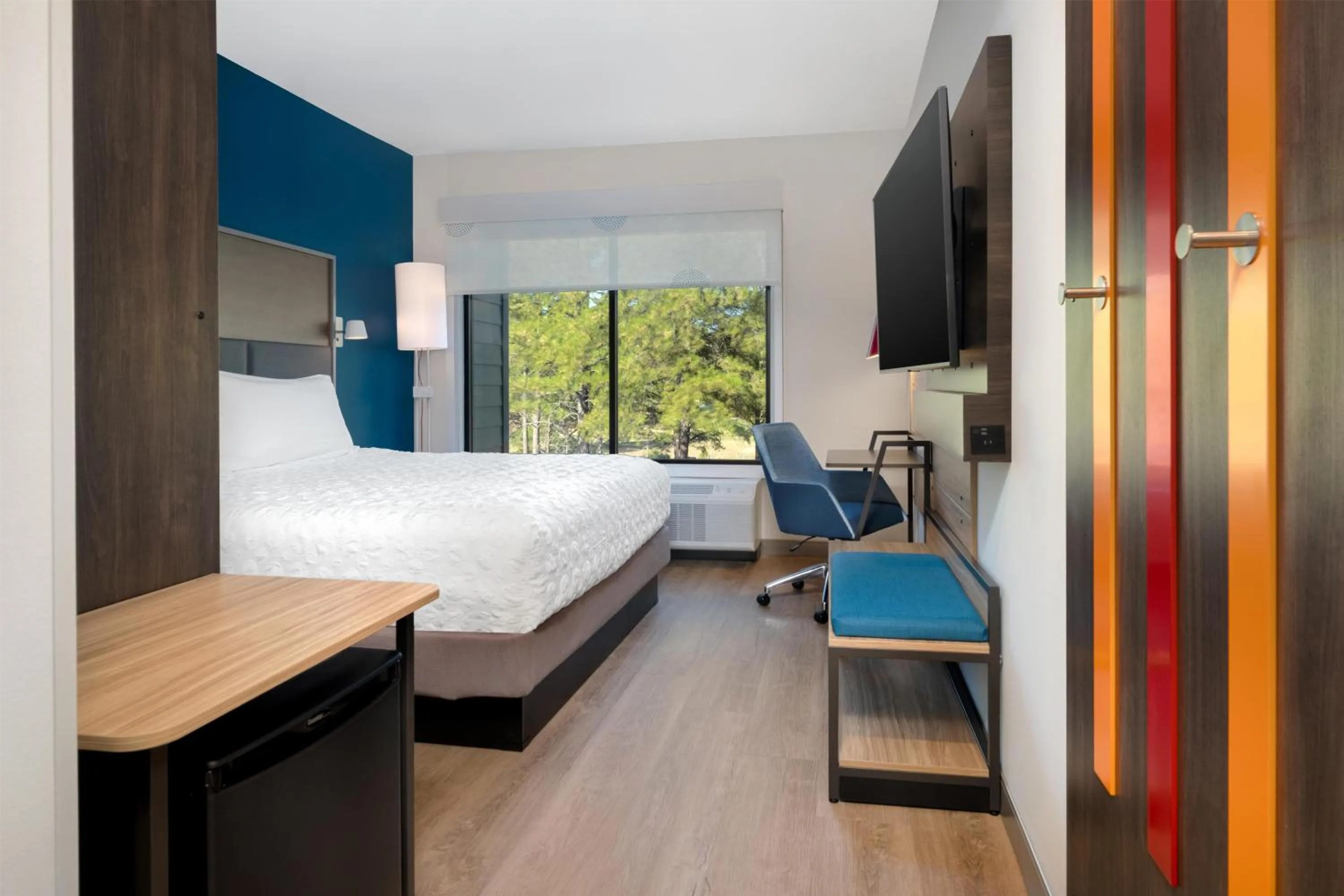 Bed in Tru By Hilton Flagstaff