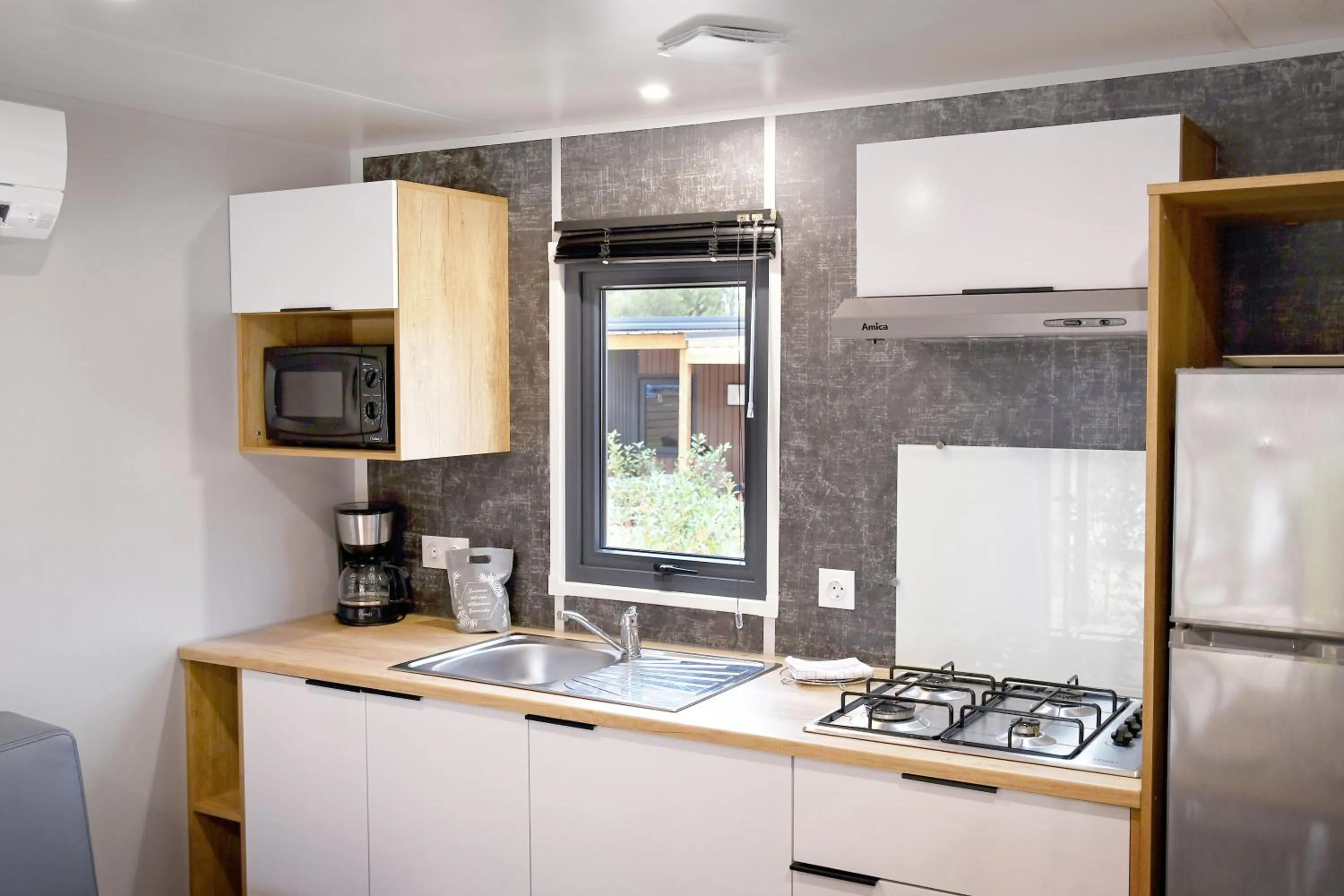 Kitchen or kitchenette in Camping Bella Vista