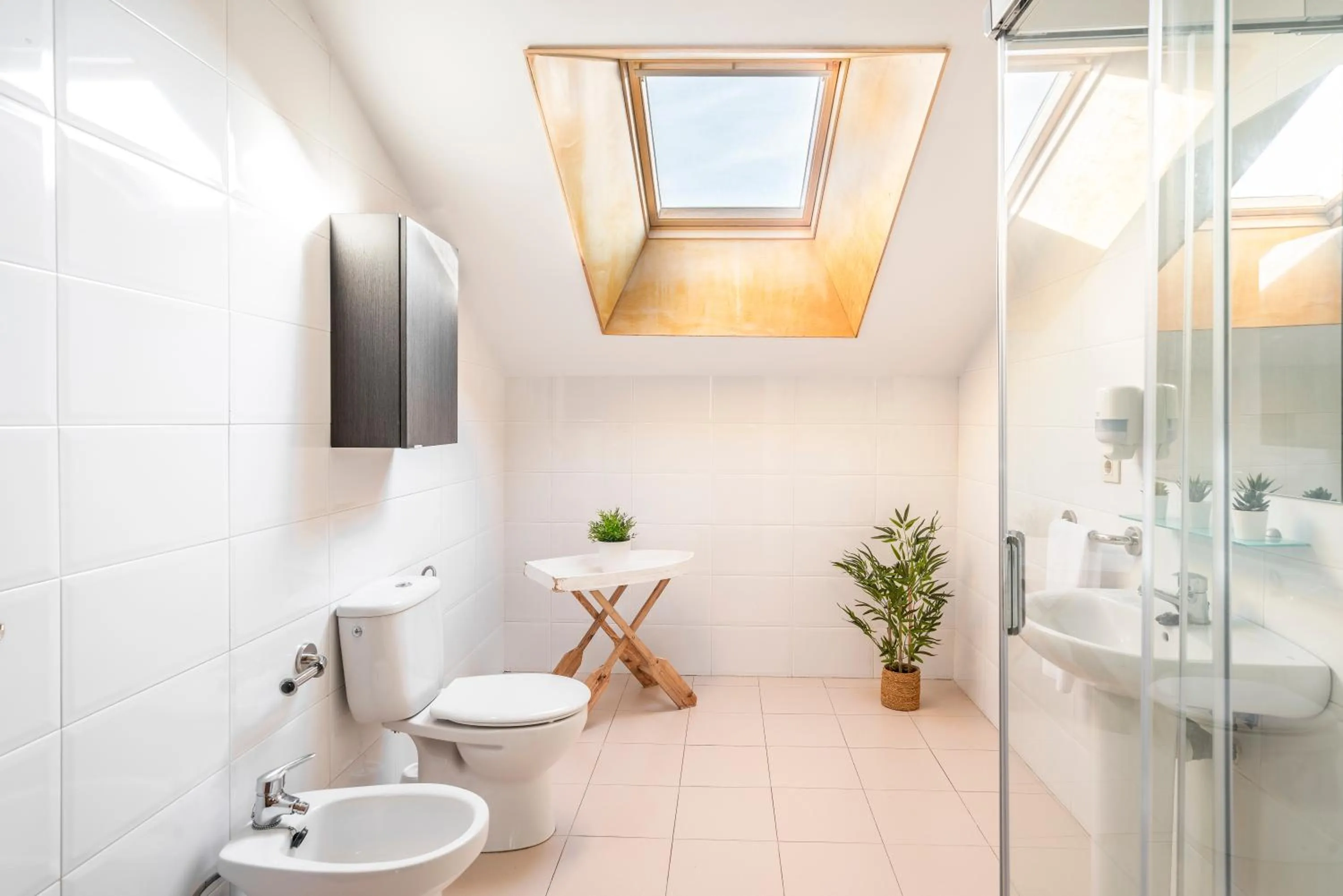 Bathroom in Apartamentos Alday