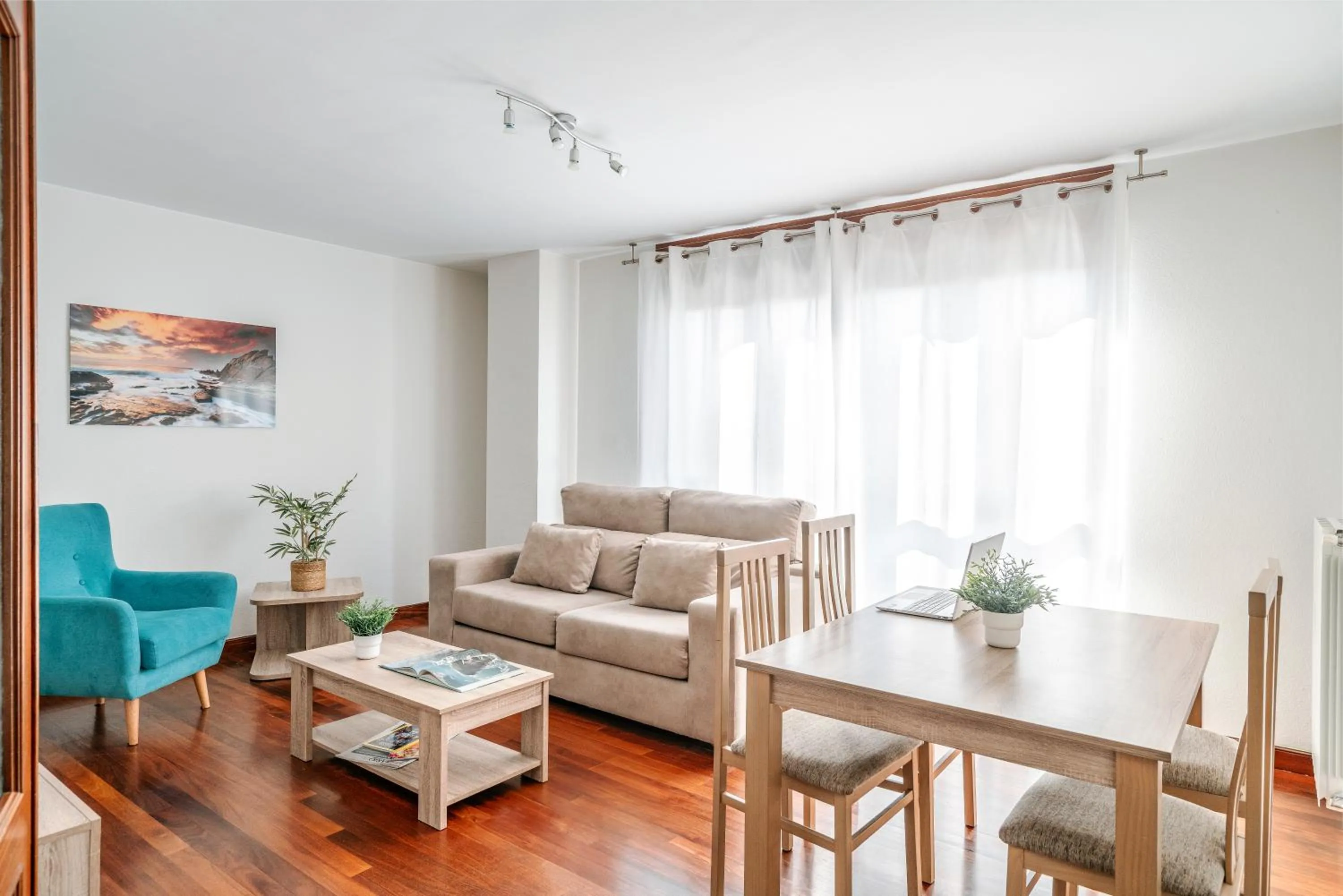 Dining area in Apartamentos Alday