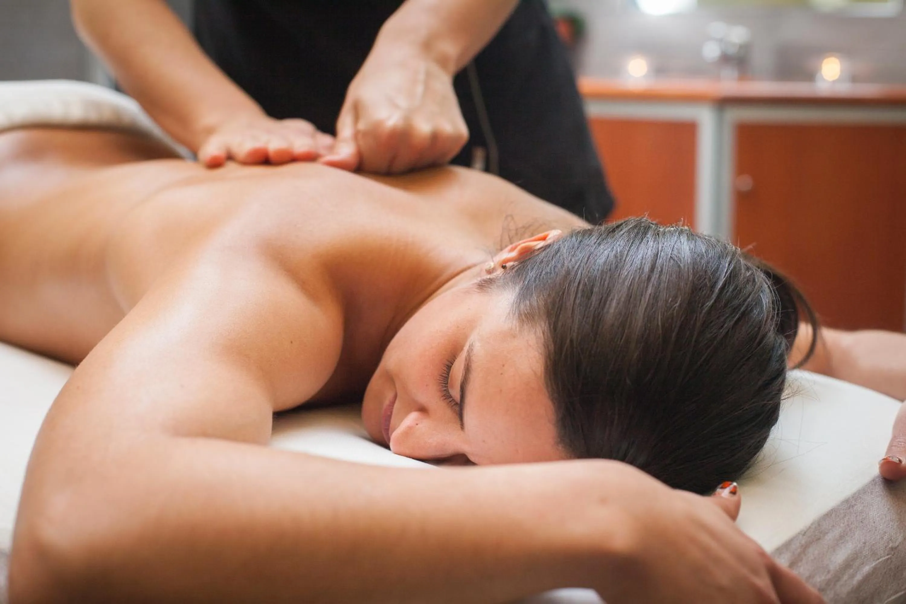 Massage in Apartamentos Alday