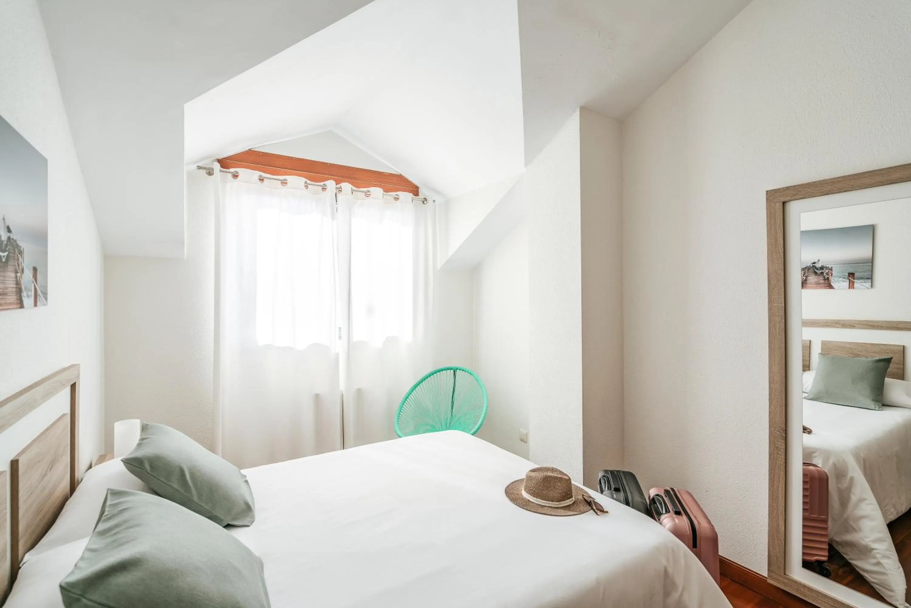 Bedroom, Bed in Apartamentos Alday