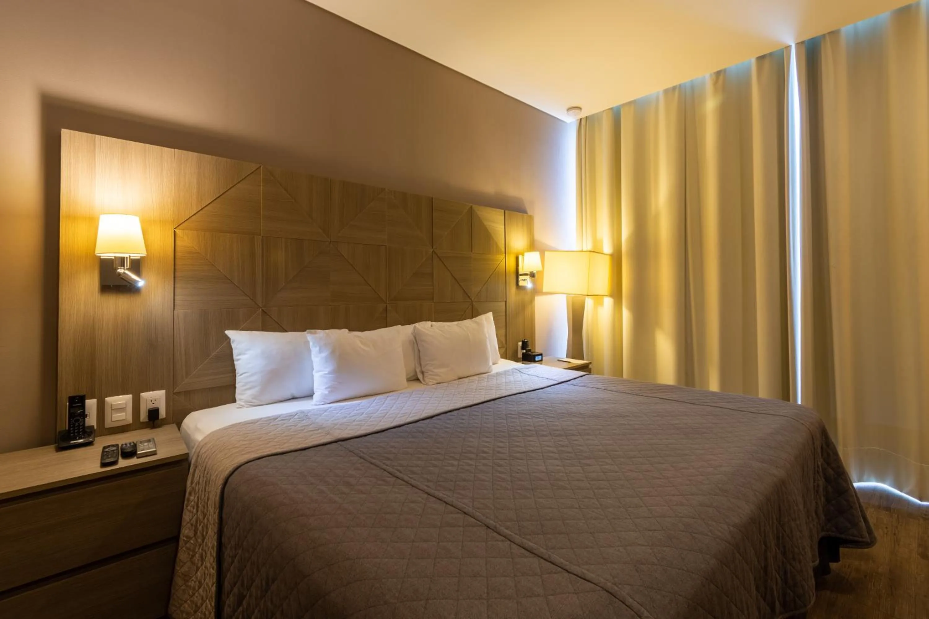 Bedroom, Bed in Hotel Glow Point - Mulza