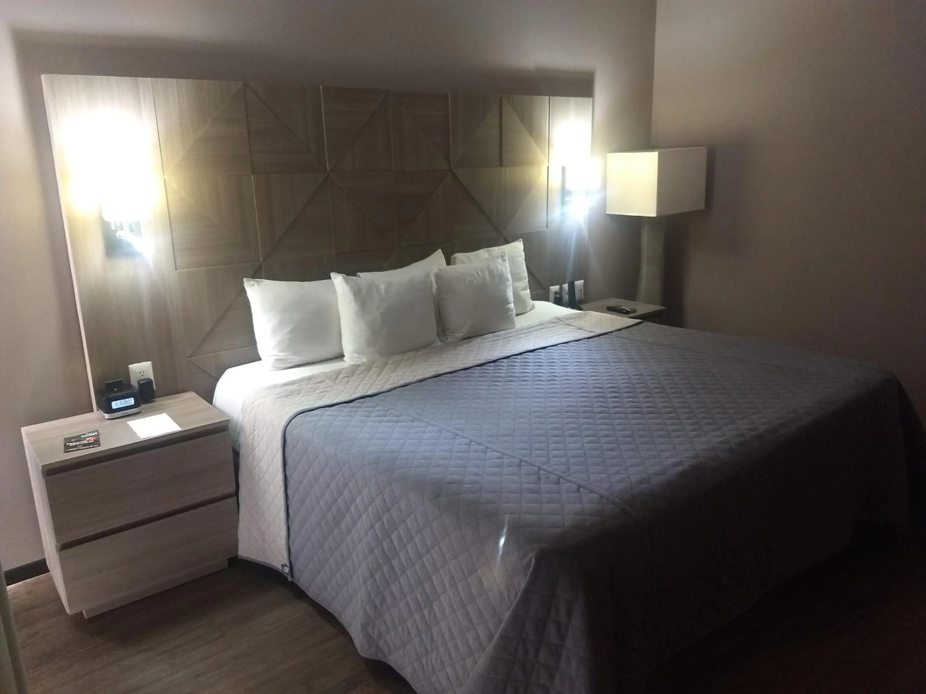 Bed in Hotel Glow Point - Mulza