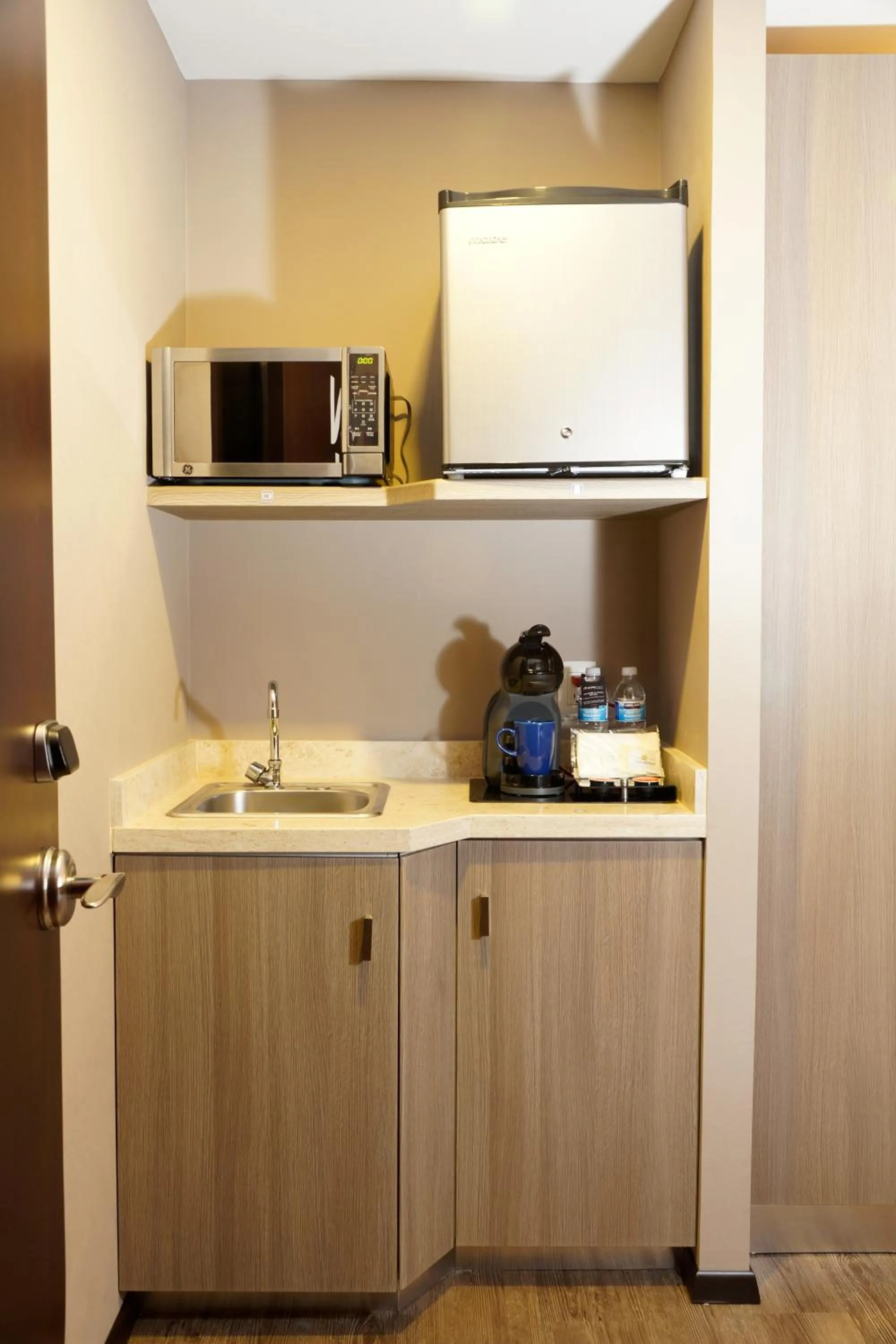 Coffee/tea facilities in Hotel Glow Point - Mulza