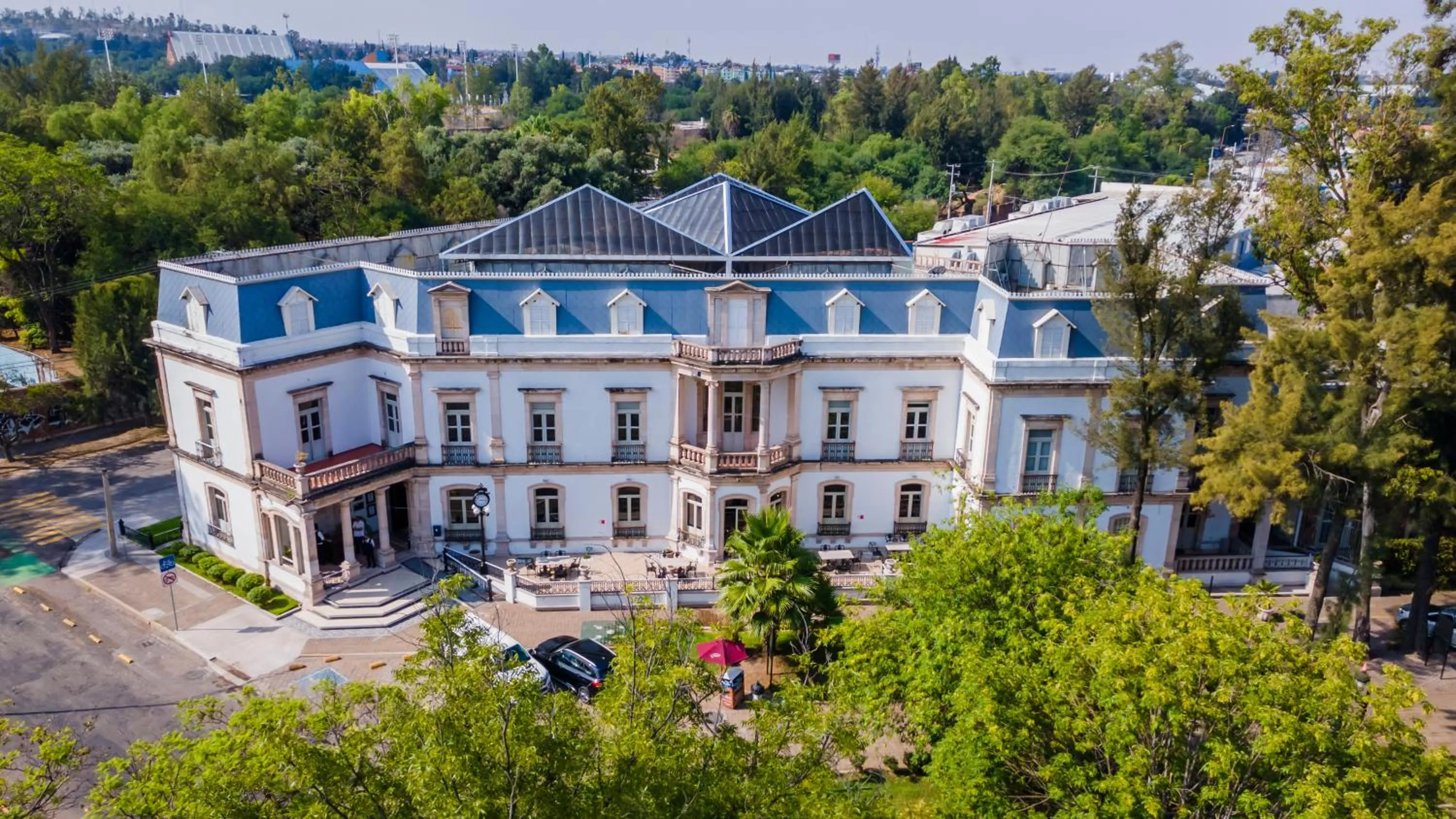 Hotel Alameda Grand
