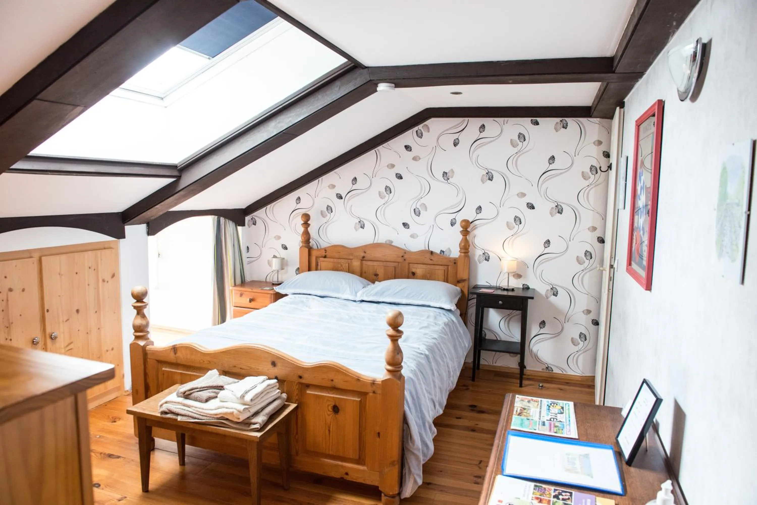 Photo of the whole room, Bed in Viella Vacances