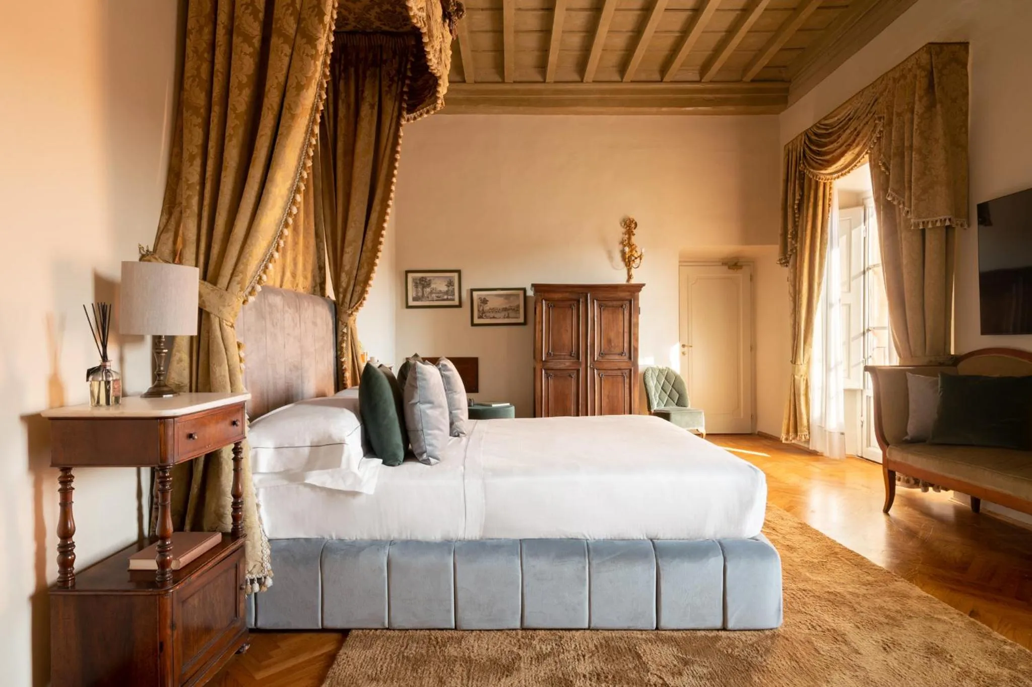 Bed in Loggiato Dei Serviti