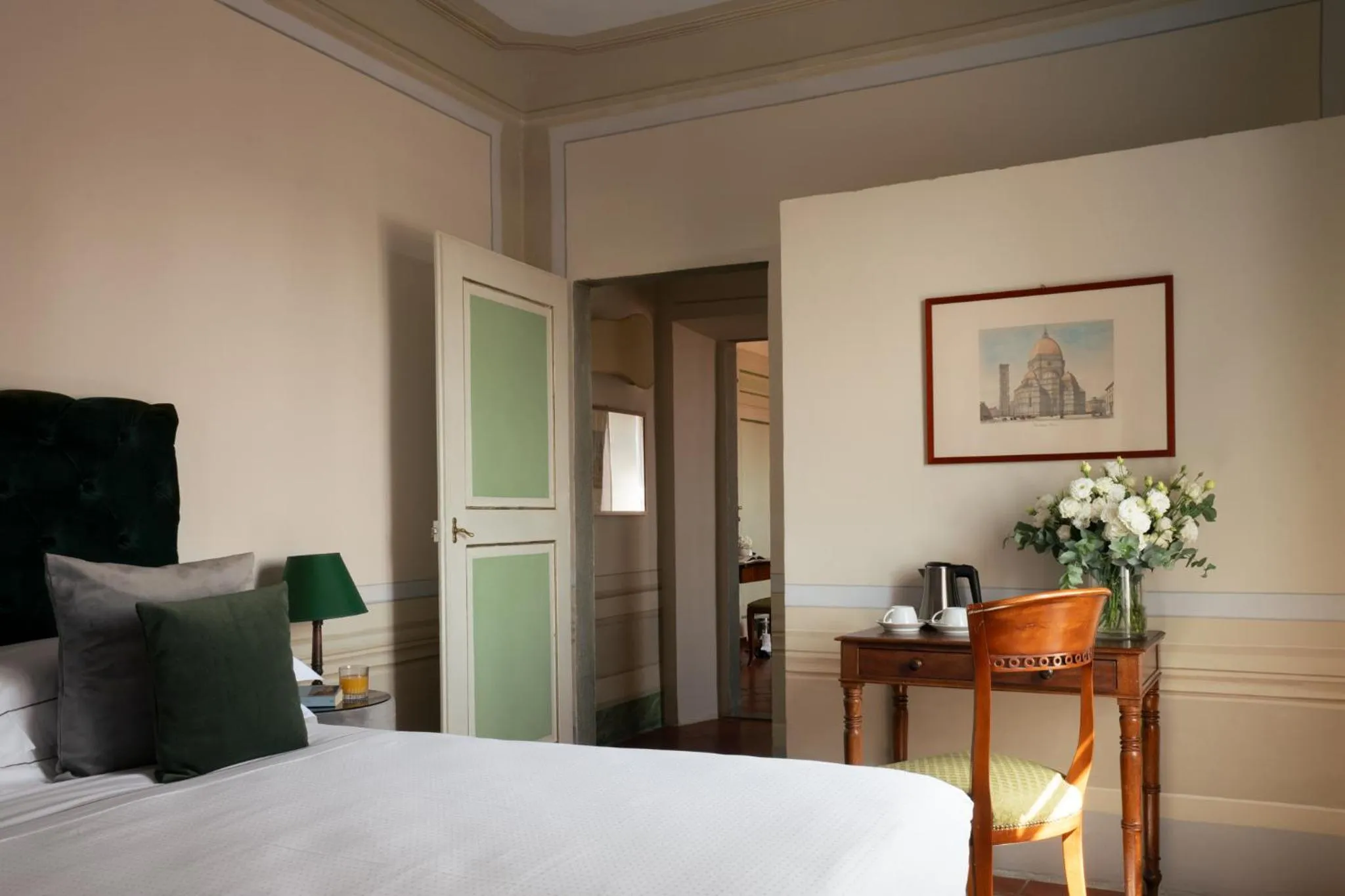 Bedroom, Bed in Loggiato Dei Serviti