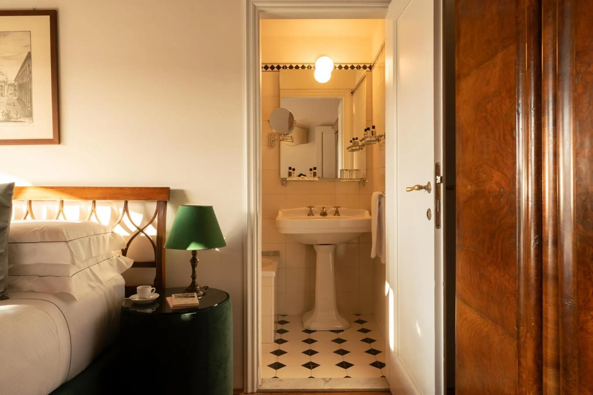 Bathroom in Loggiato Dei Serviti