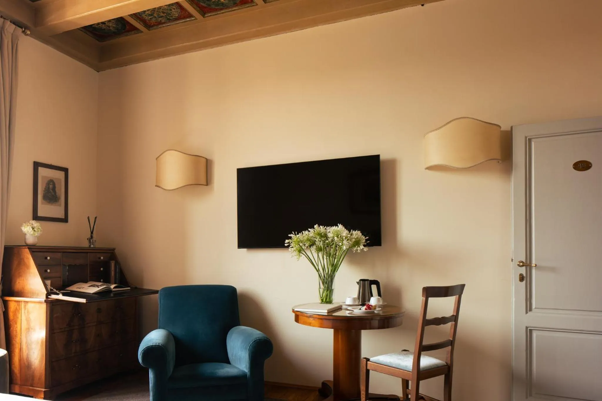 TV and multimedia in Loggiato Dei Serviti