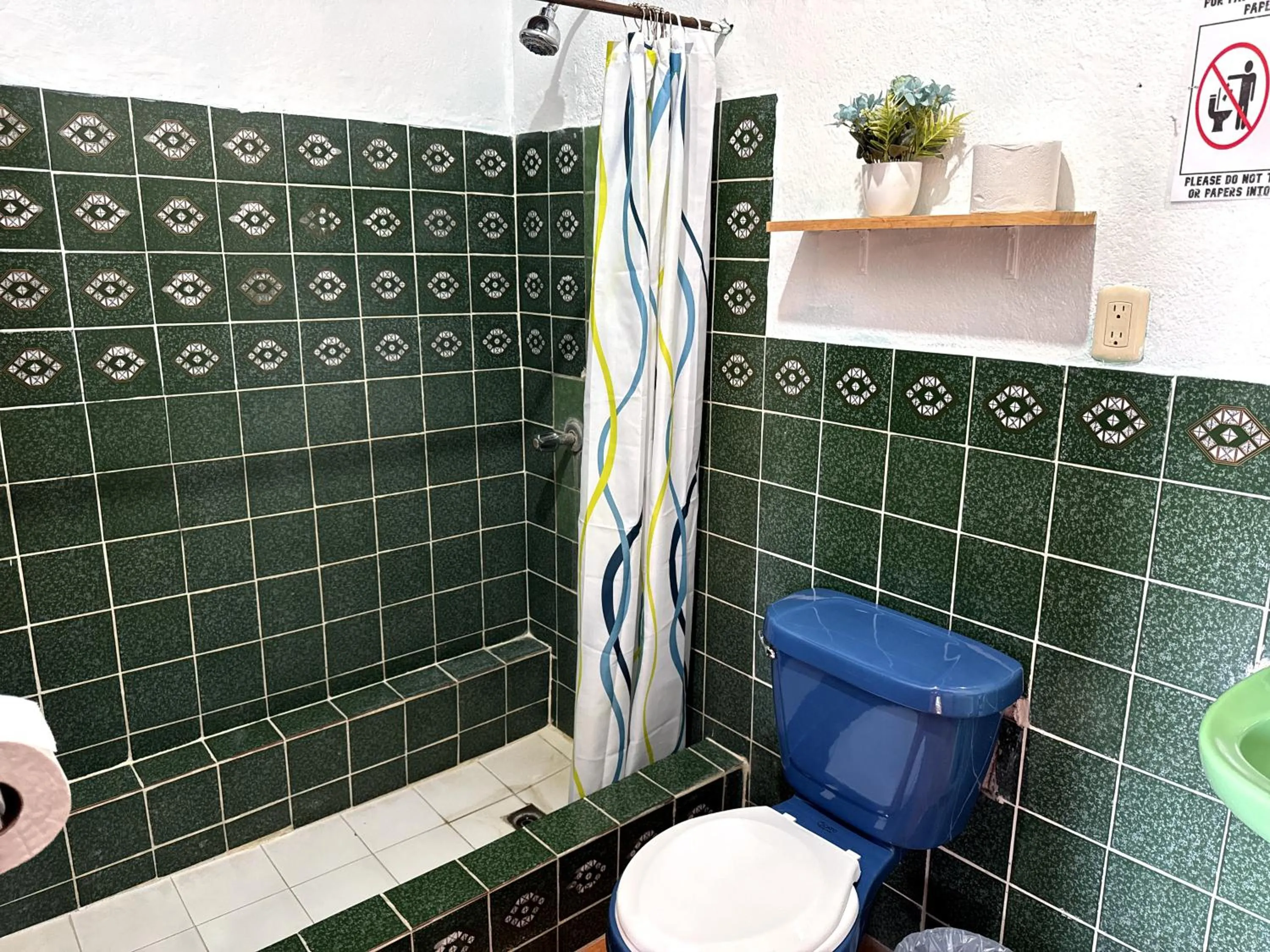 Shower in Hotel Hanna Resort