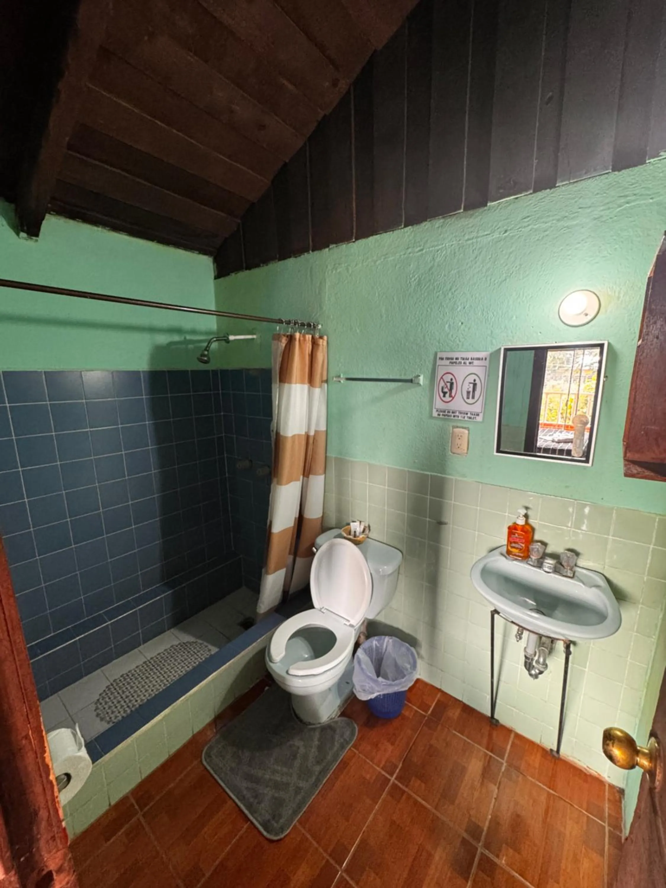 Shower in Hotel Hanna Resort