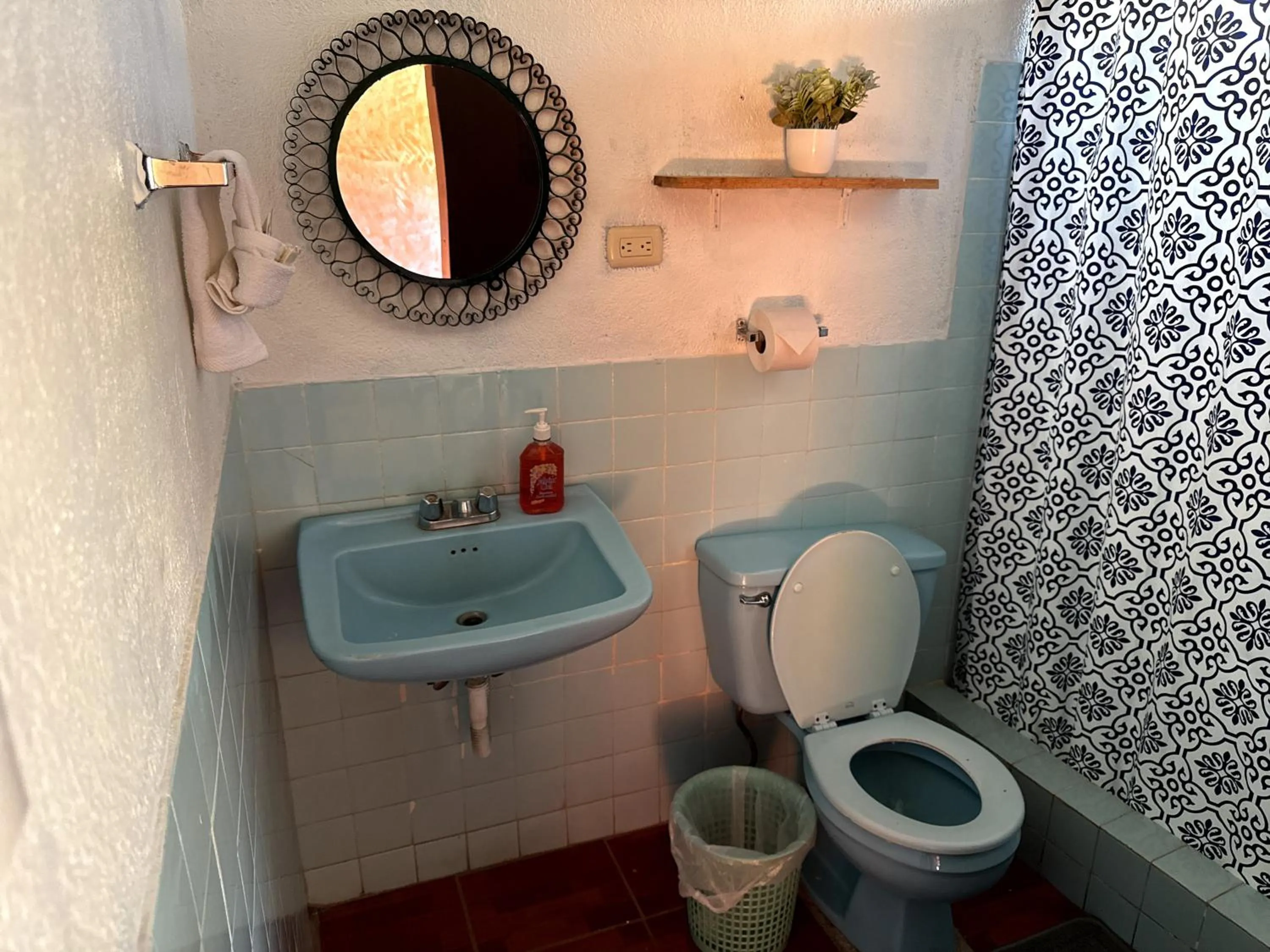 Toilet in Hotel Hanna Resort