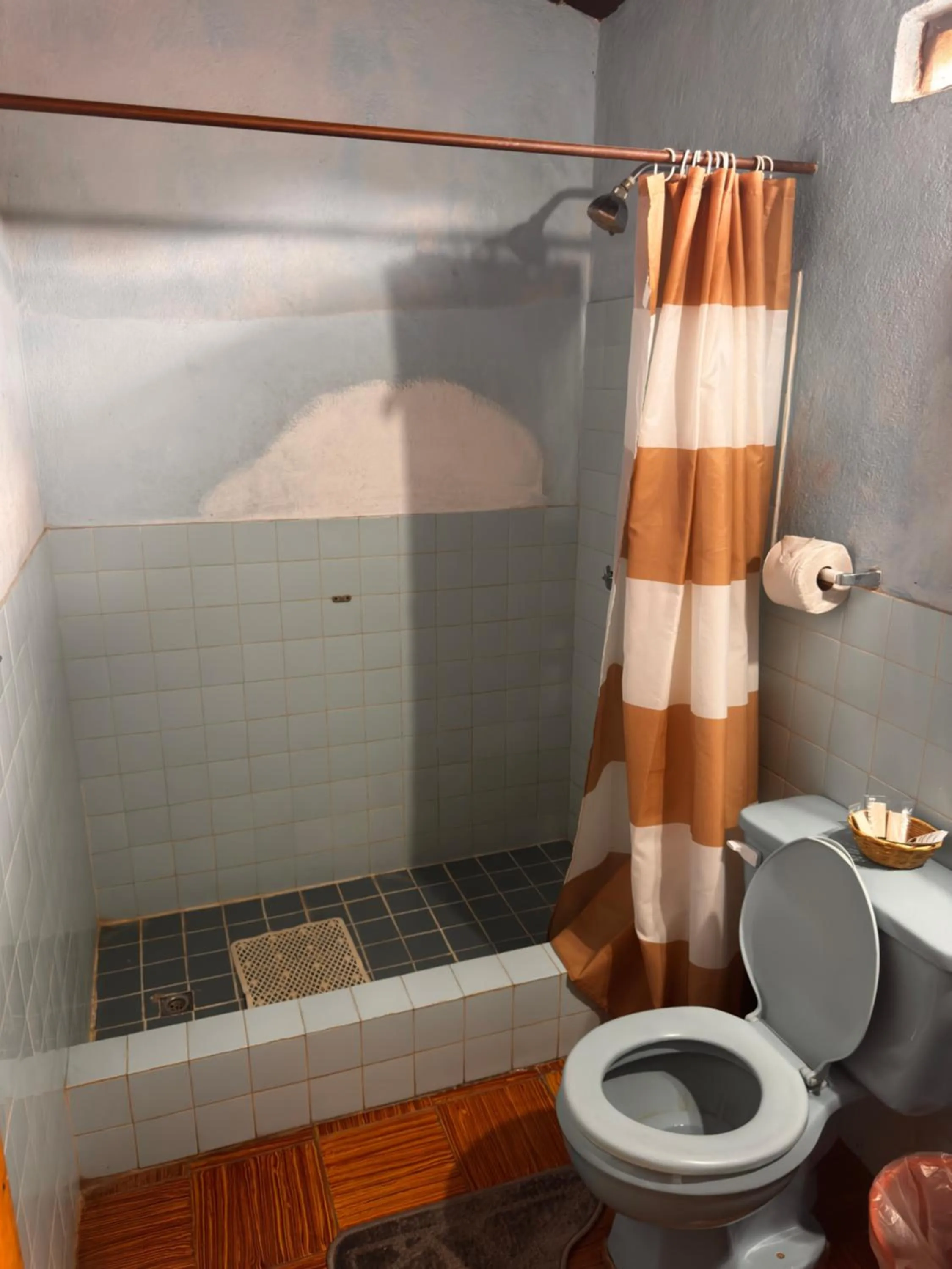 Toilet in Hotel Hanna Resort