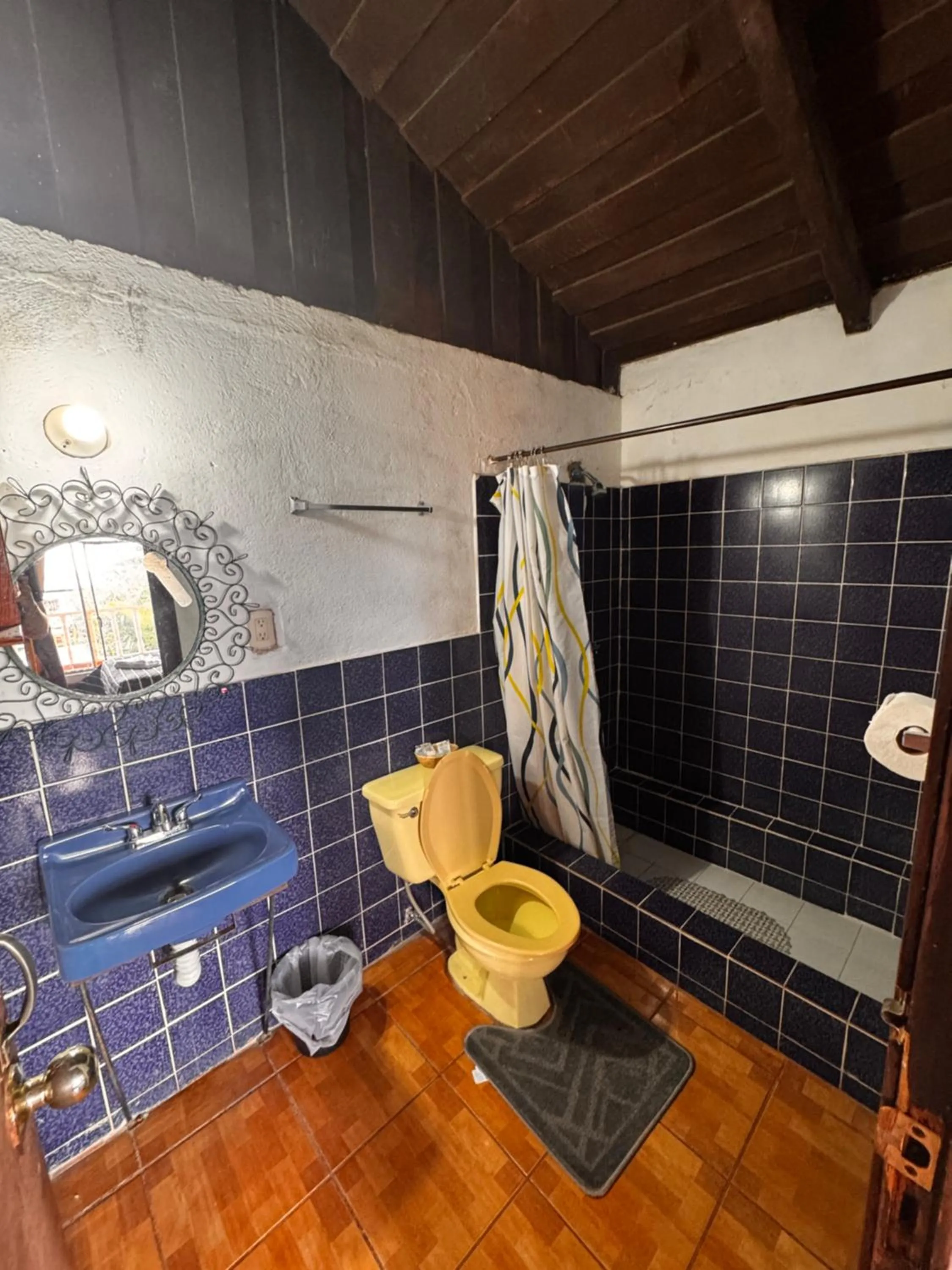 Shower in Hotel Hanna Resort