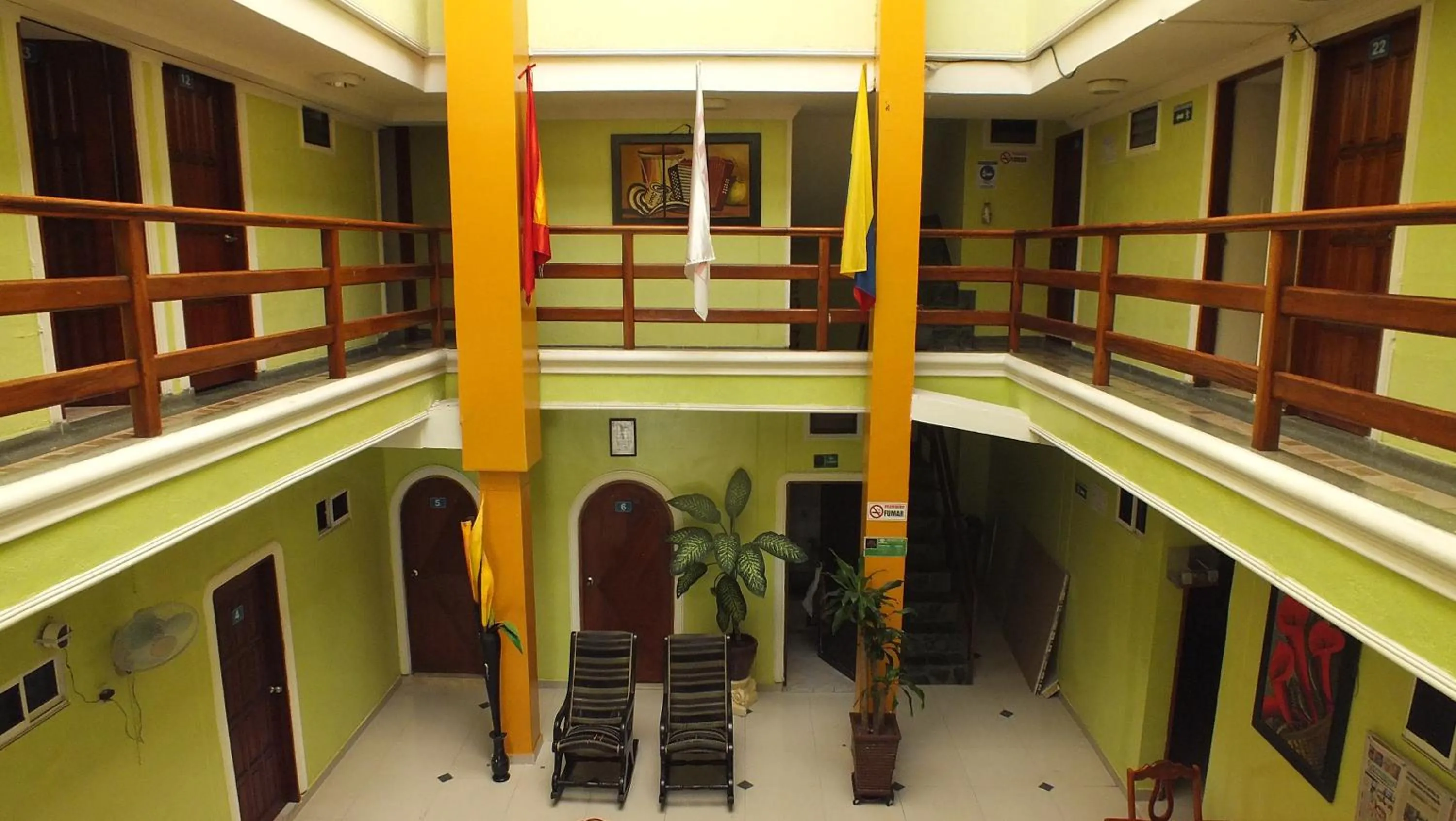 Patio in Hotel Barranquilla Inn