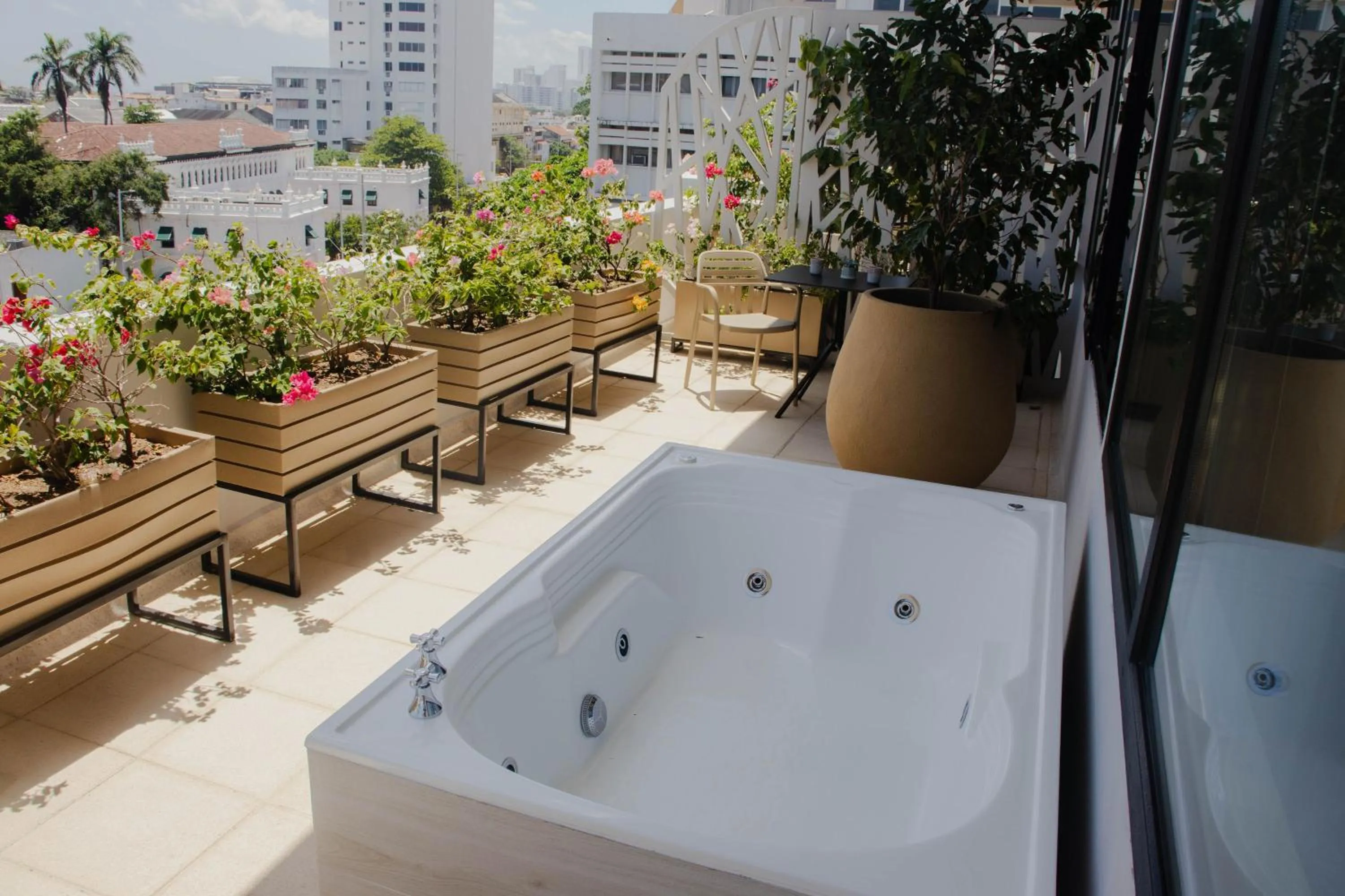 Hot Tub in Terrazas Hotel Boutique