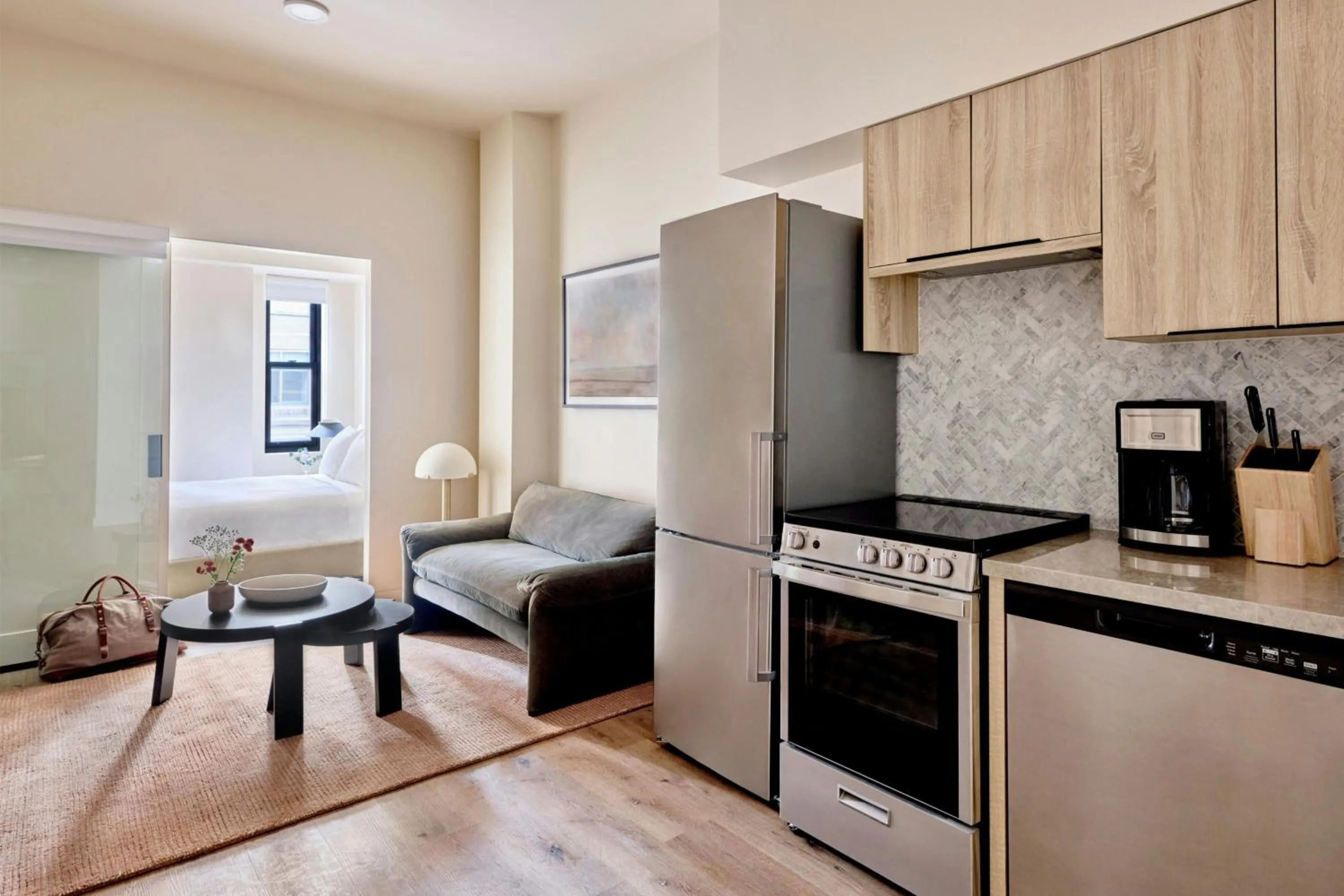 One-Bedroom Apartment with Queen Bed in Nester Finn St Lawrence Market