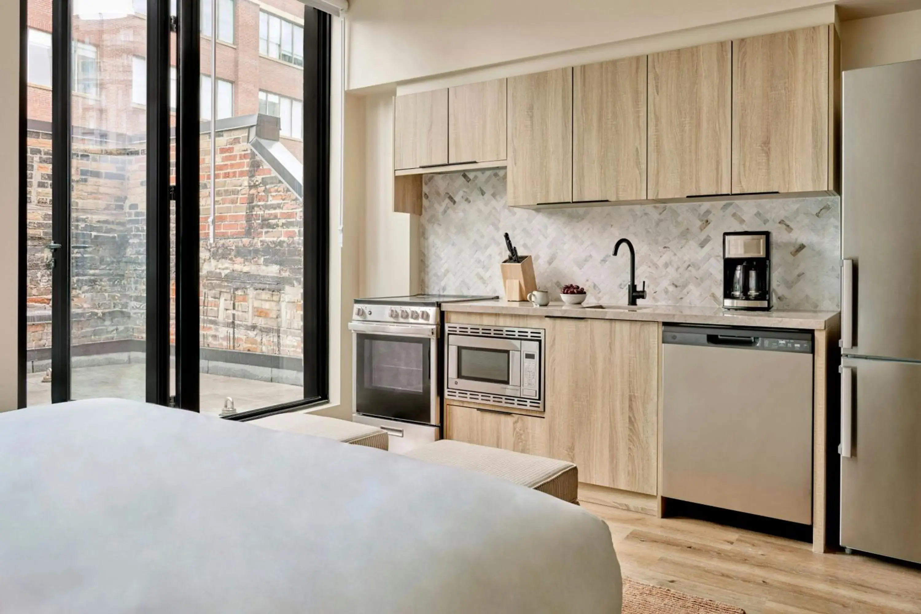 King Studio with Balcony in Nester Finn St Lawrence Market King Studio with Balcony in Nester Finn St Lawrence Market