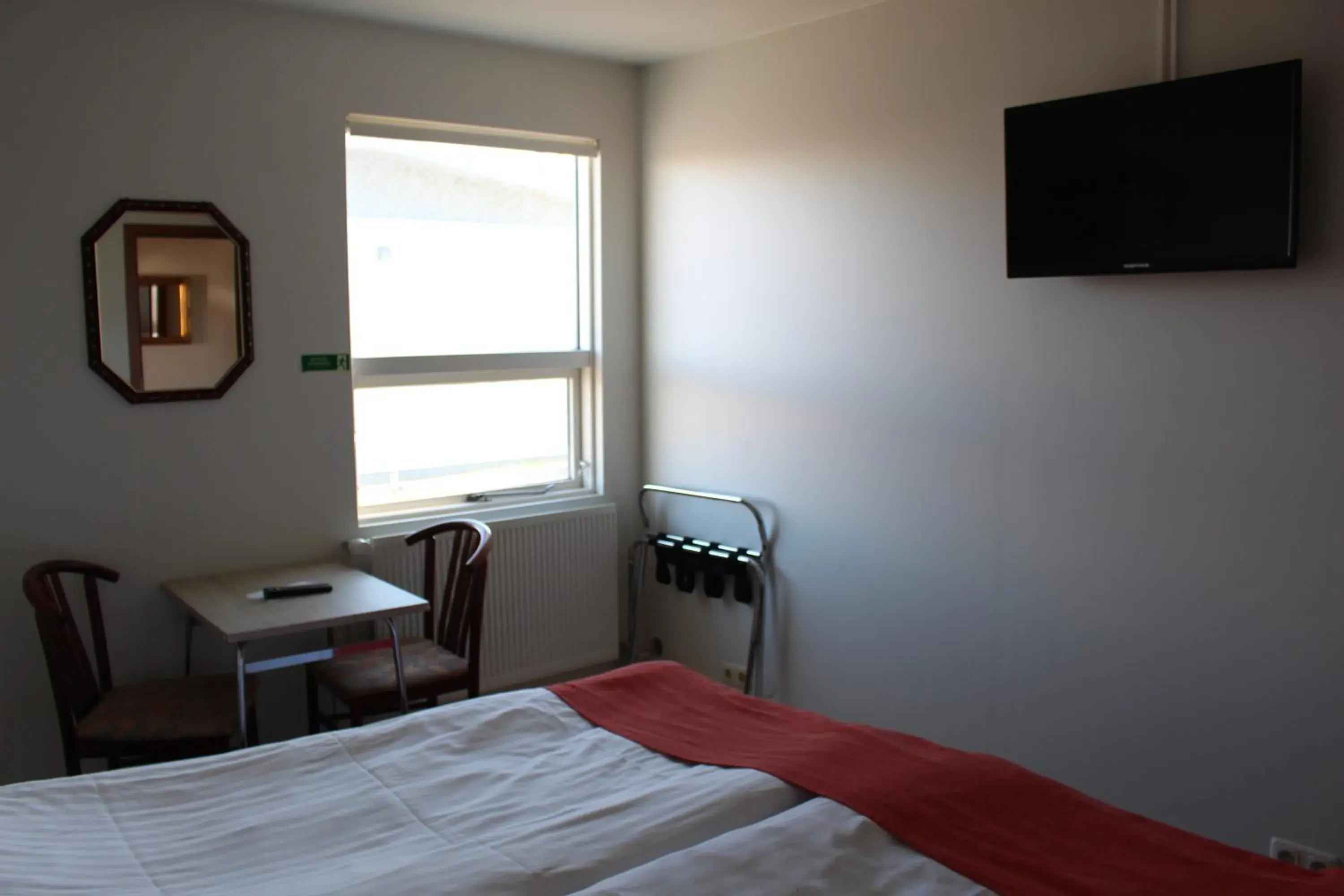 Twin Room with Bath in Sunnuberg Guesthouse Twin Room with Bath in Sunnuberg Guesthouse