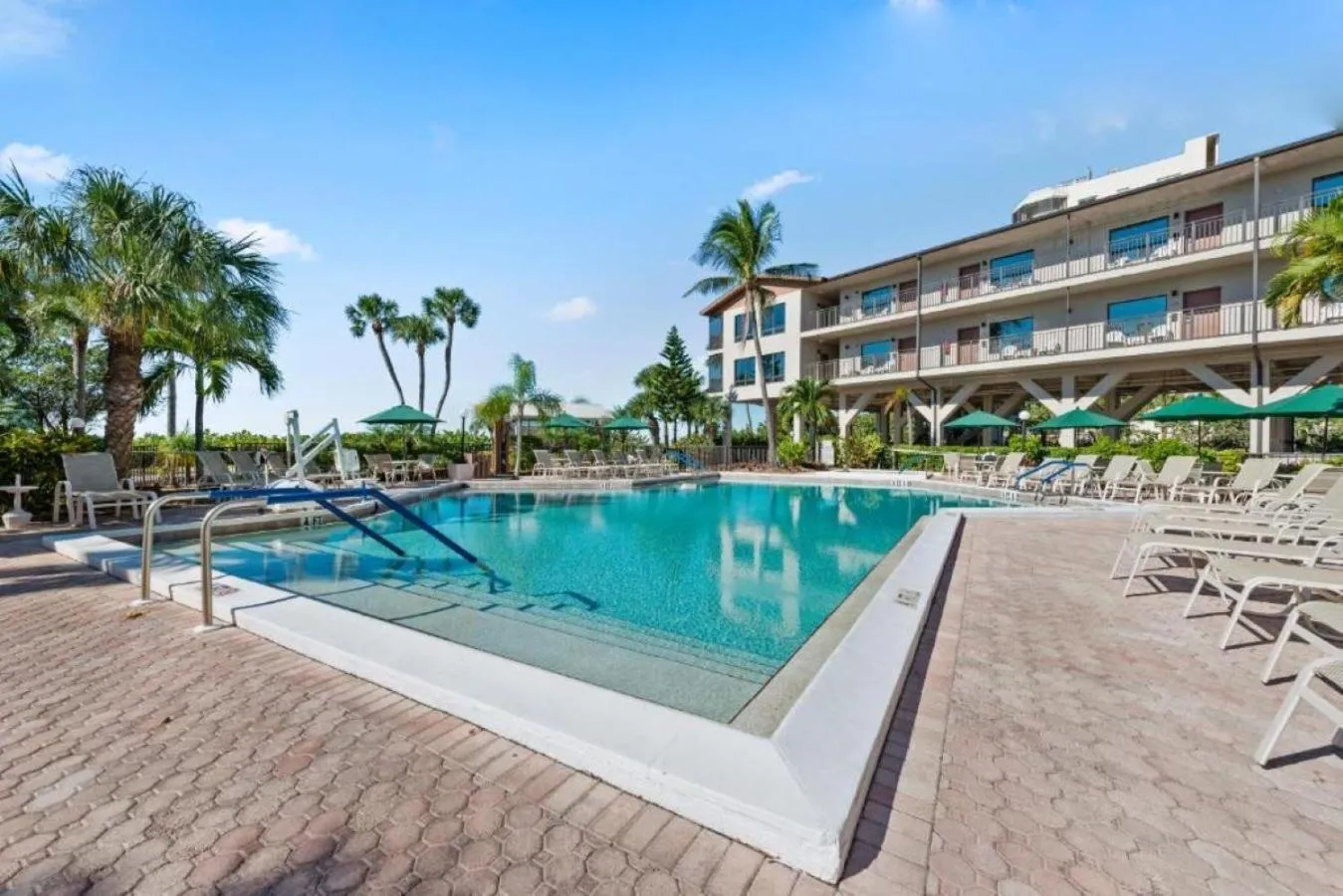 Property building in Caribbean Beach Club