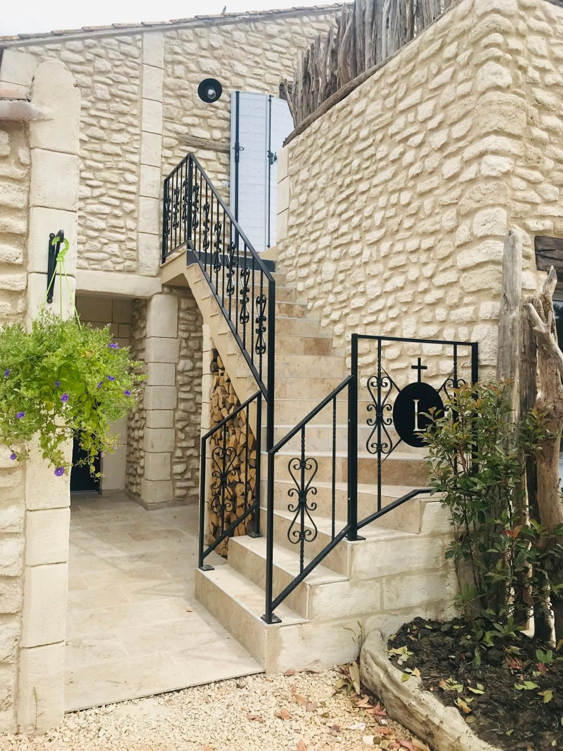 Property building in Manade des Baumelles