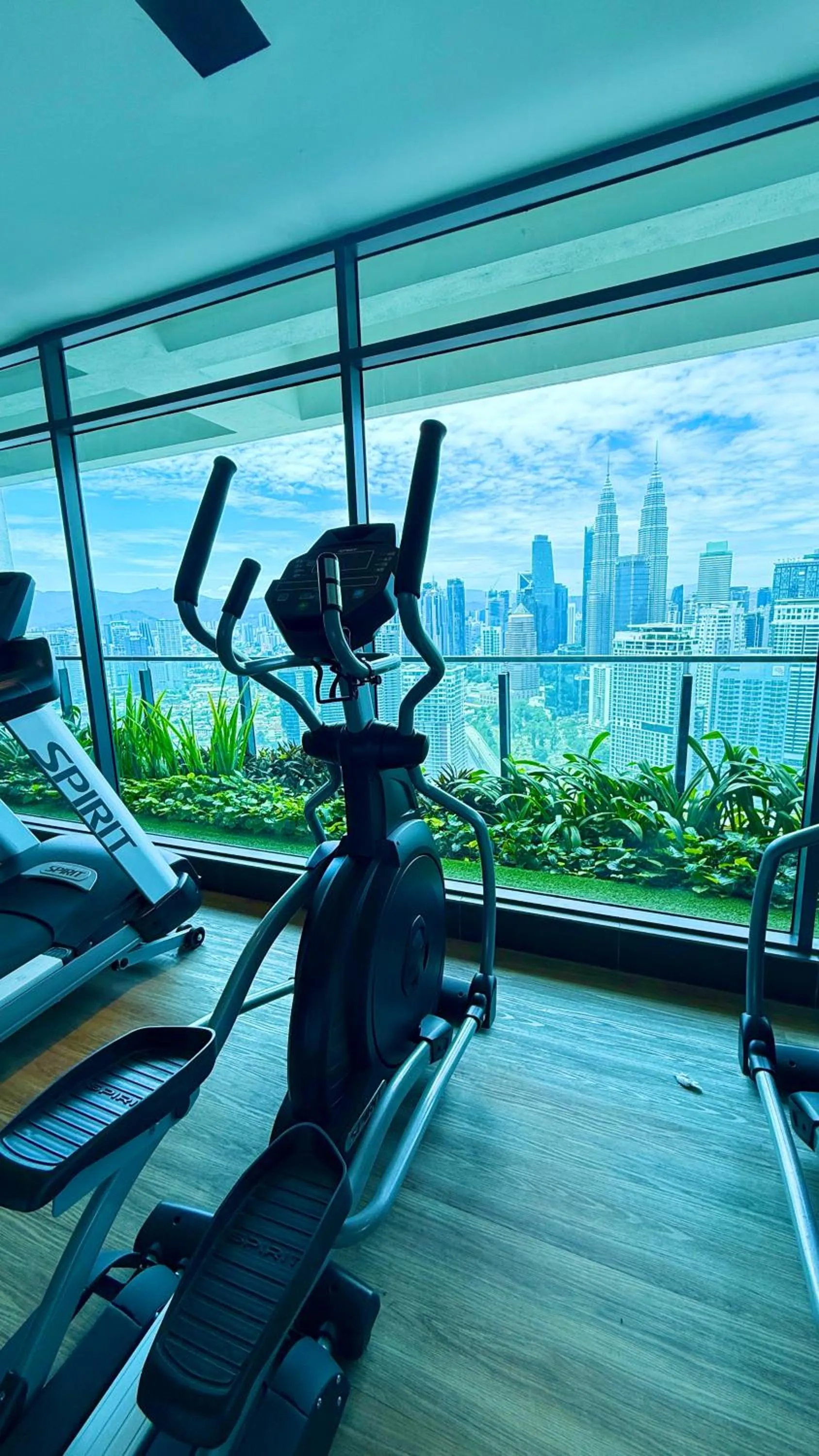 Fitness centre/facilities in The Colony By Infinitum Flixses