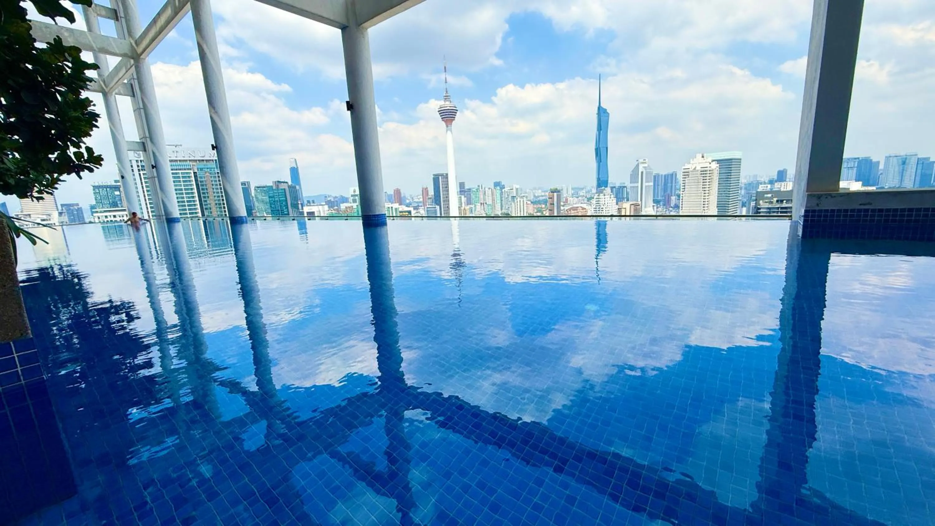 Day in The Colony By Infinitum Flixses