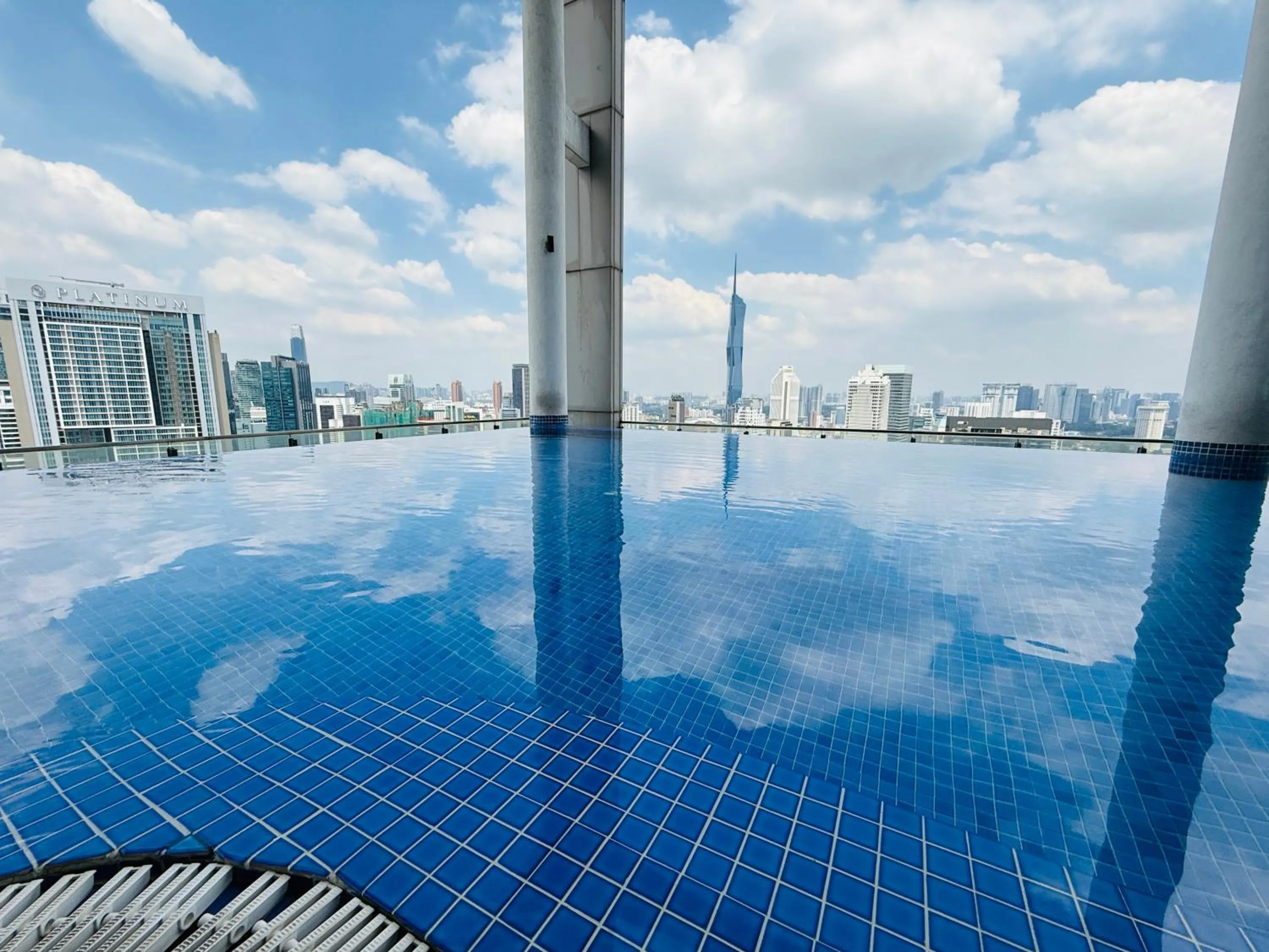 Day in The Colony By Infinitum Flixses