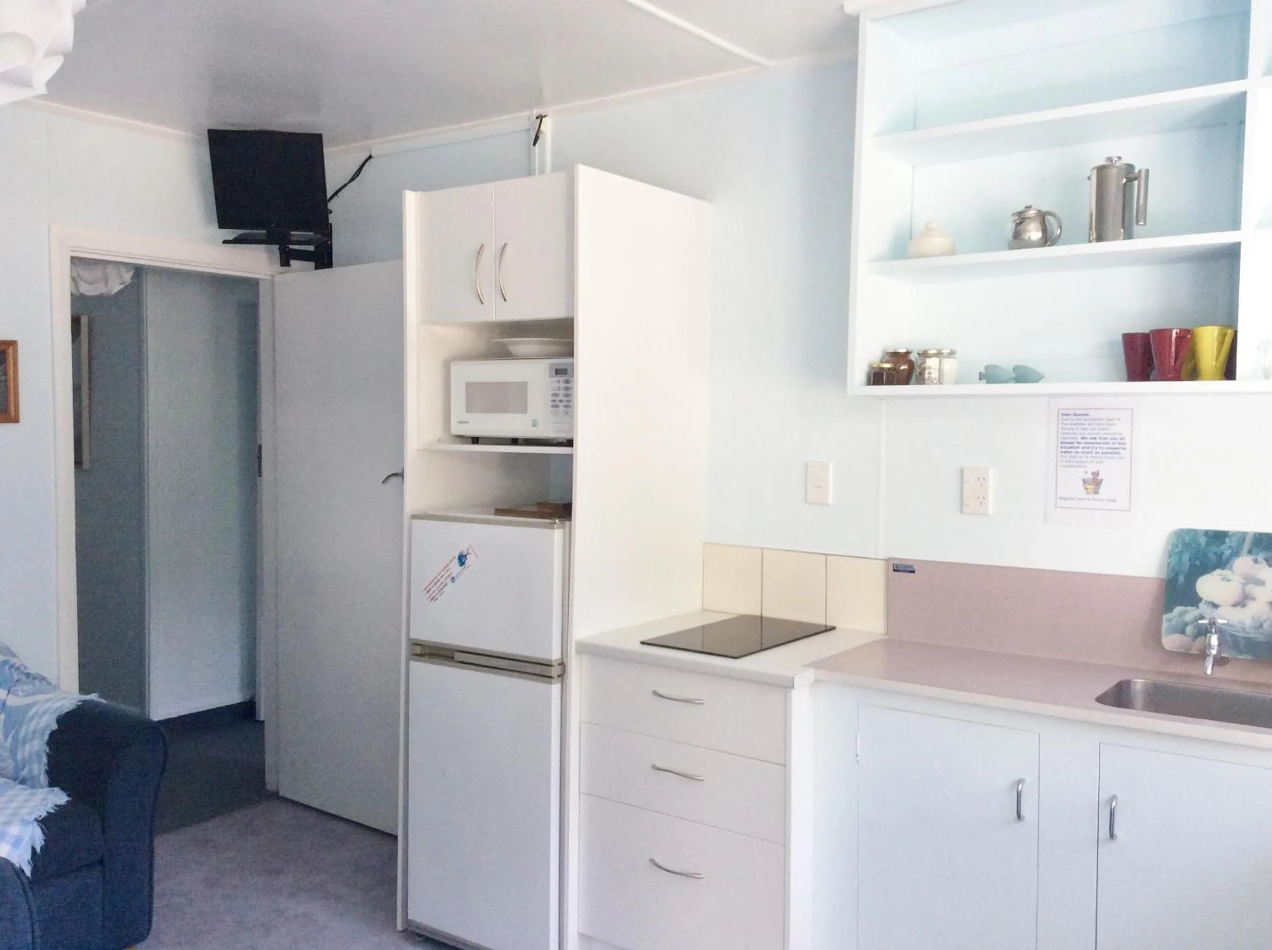 Kitchen or kitchenette in Te Mahia Bay Resort