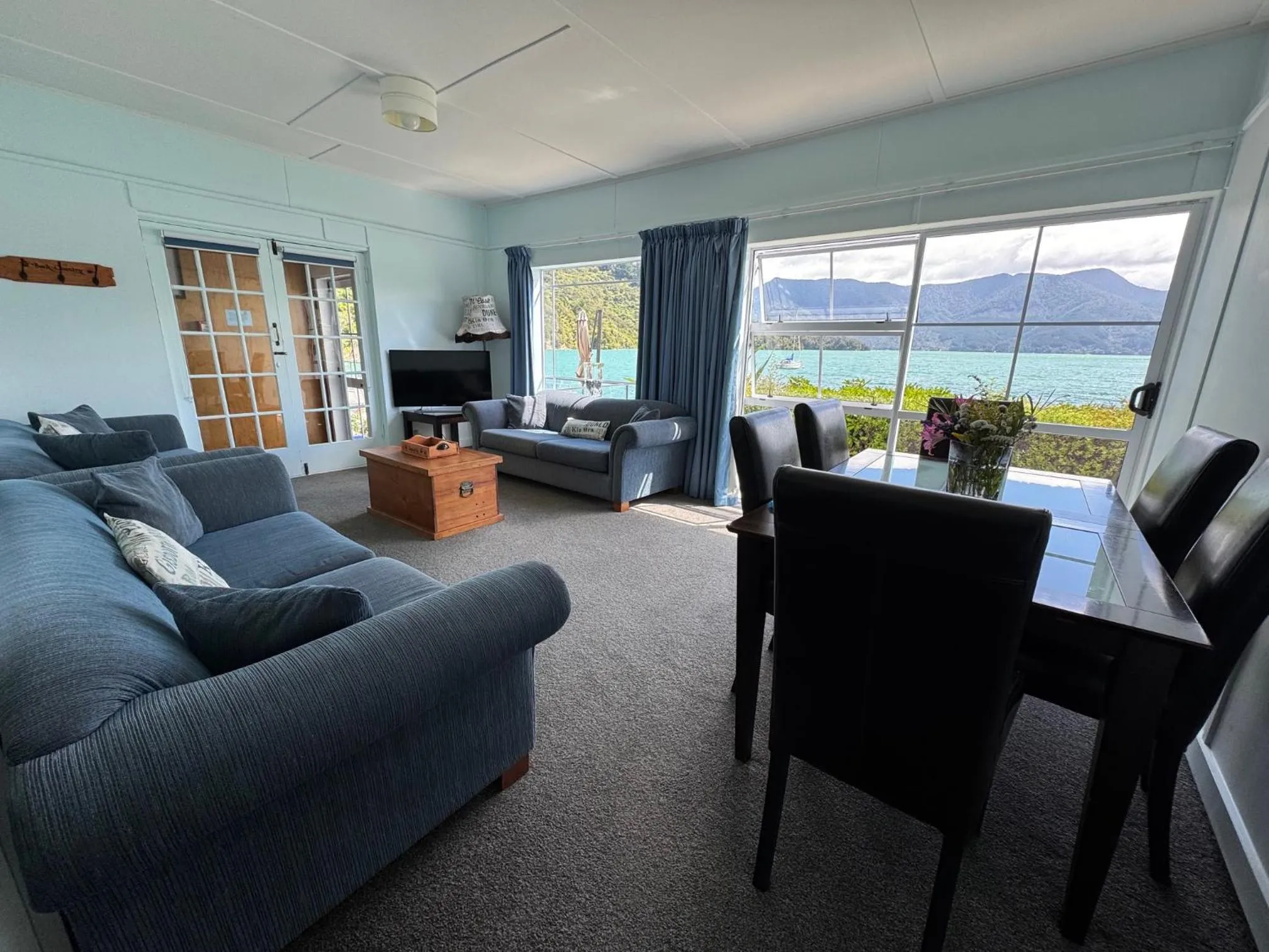 Dining area in Te Mahia Bay Resort