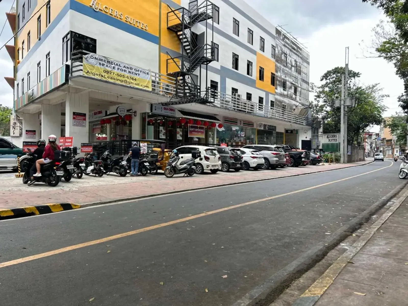 Property building in Algers Suites Property building in Algers Suites