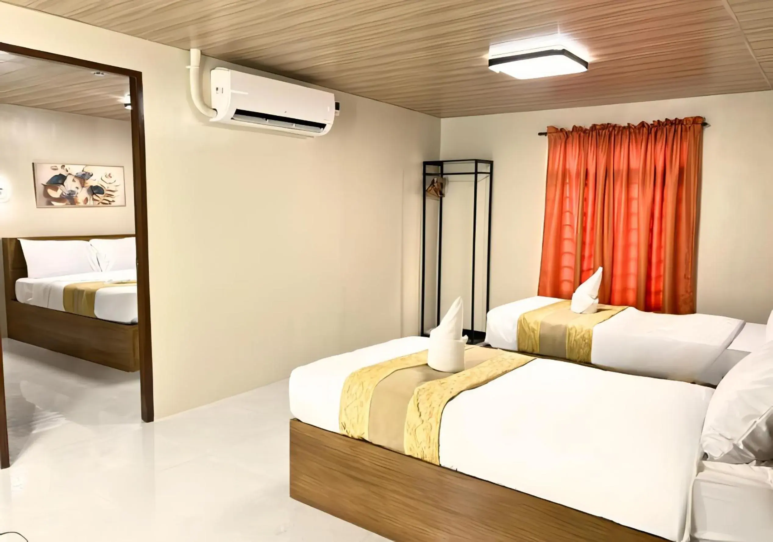 Bed in Algers Suites Bed in Algers Suites